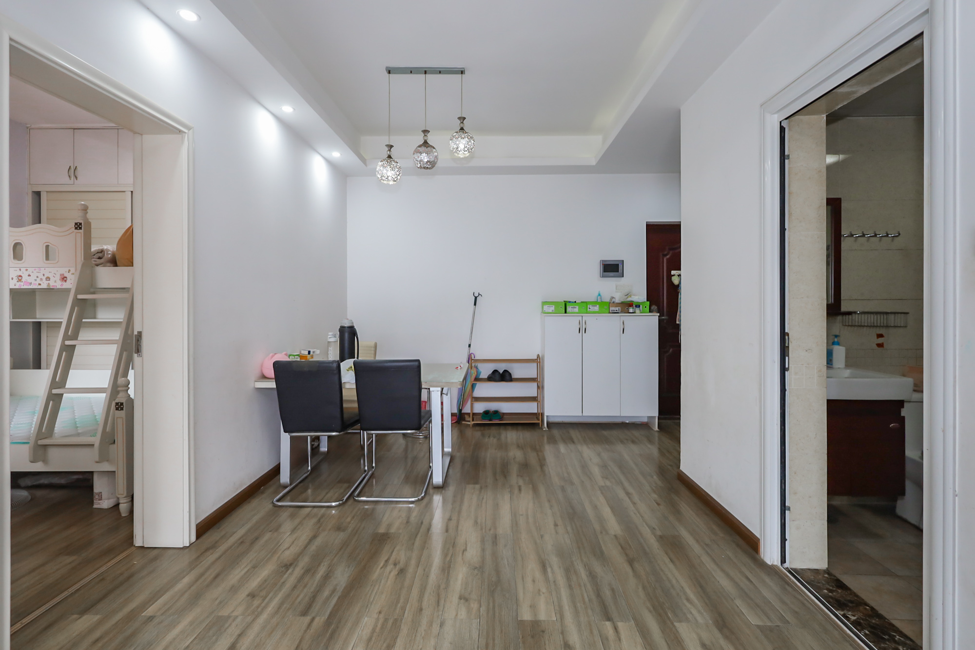 世茂铂翠湾一期  2室2厅1卫    110.0万 世茂铂翠湾一期  2室2厅1卫    110.0万其他