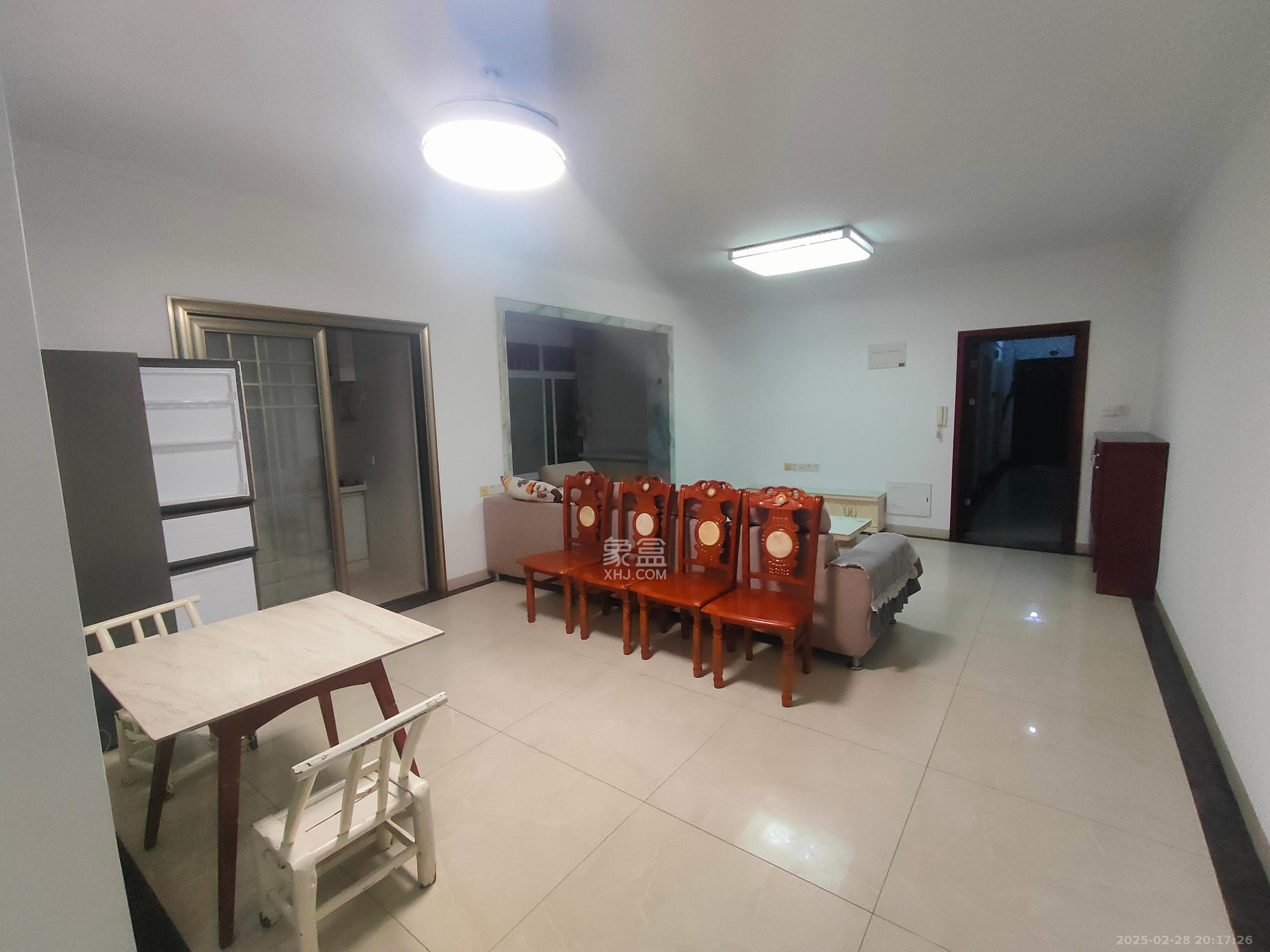 和润园一、二期 3室2厅1卫 2050.0元/月 和润园一、二期 3室2厅1卫 2050.0元/月室内图