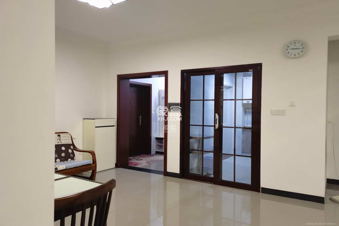 江山帝景雅典  3室2厅2卫    3250.0元/月 江山帝景雅典  3室2厅2卫    3250.0元/月室内图