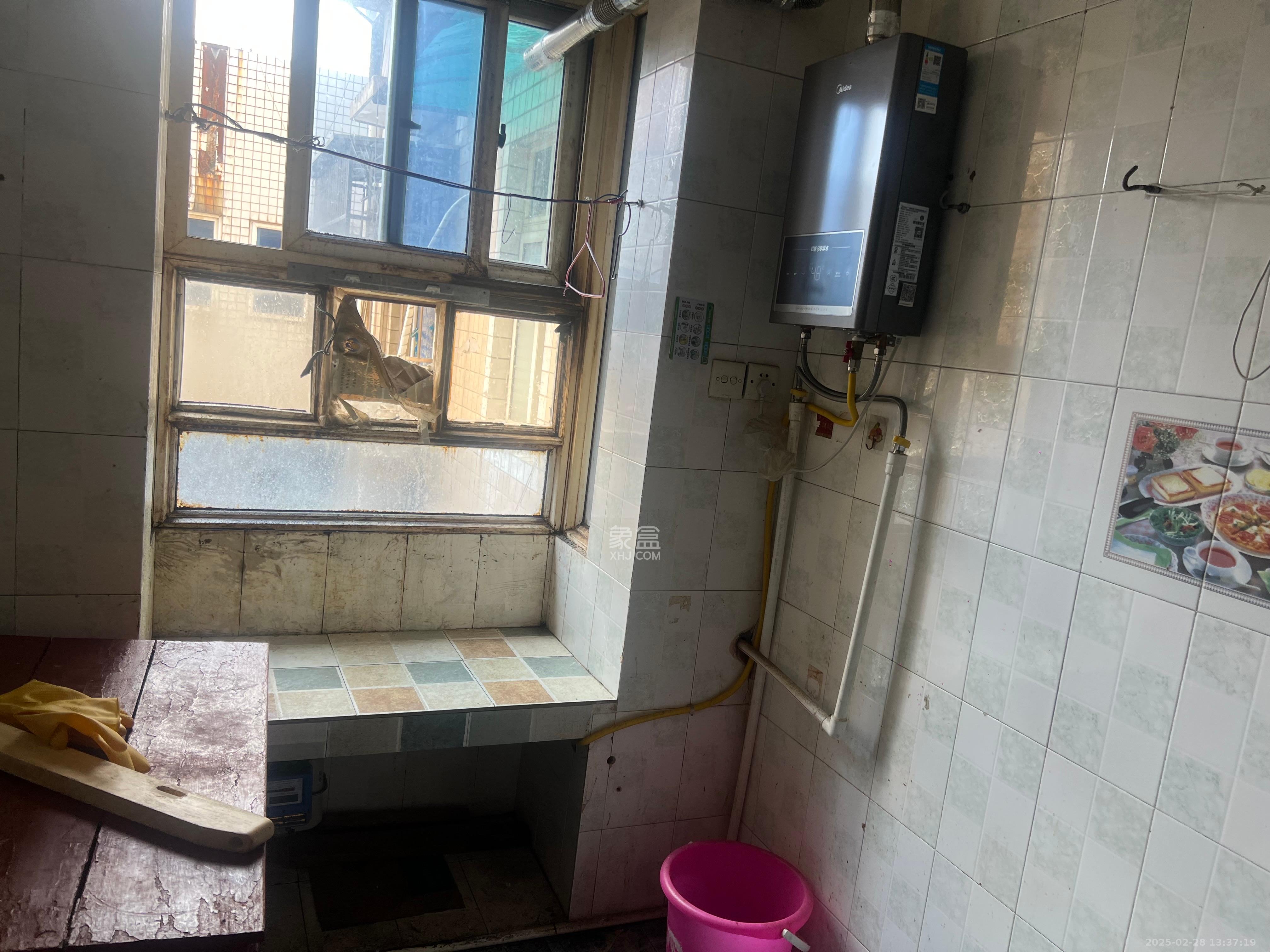 新世界商贸城 3室2厅2卫 4000.0元/月 新世界商贸城 3室2厅2卫 4000.0元/月室内图