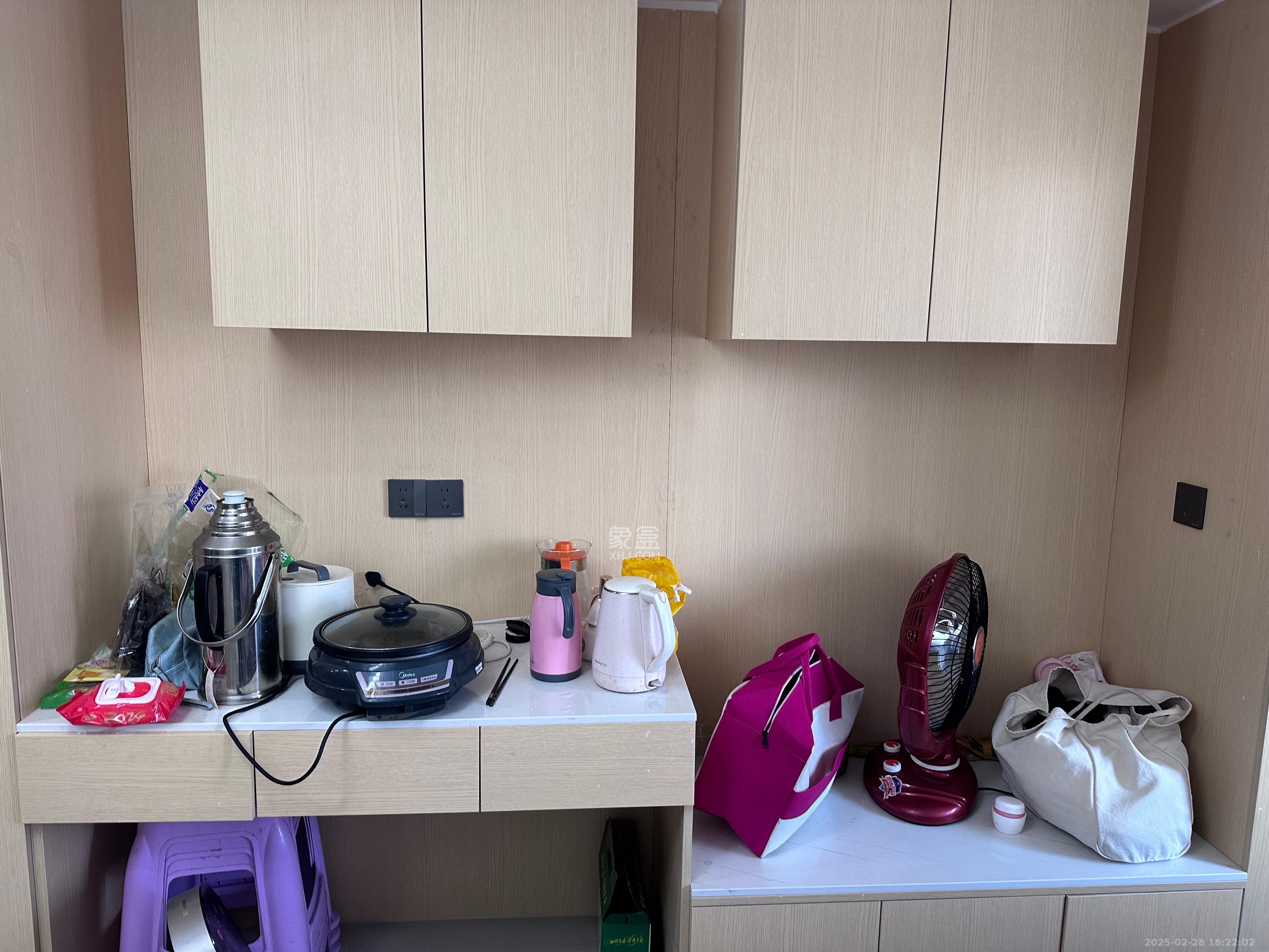 福晟翡翠湾 2室1厅1卫 1700.0元/月 福晟翡翠湾 2室1厅1卫 1700.0元/月室内图