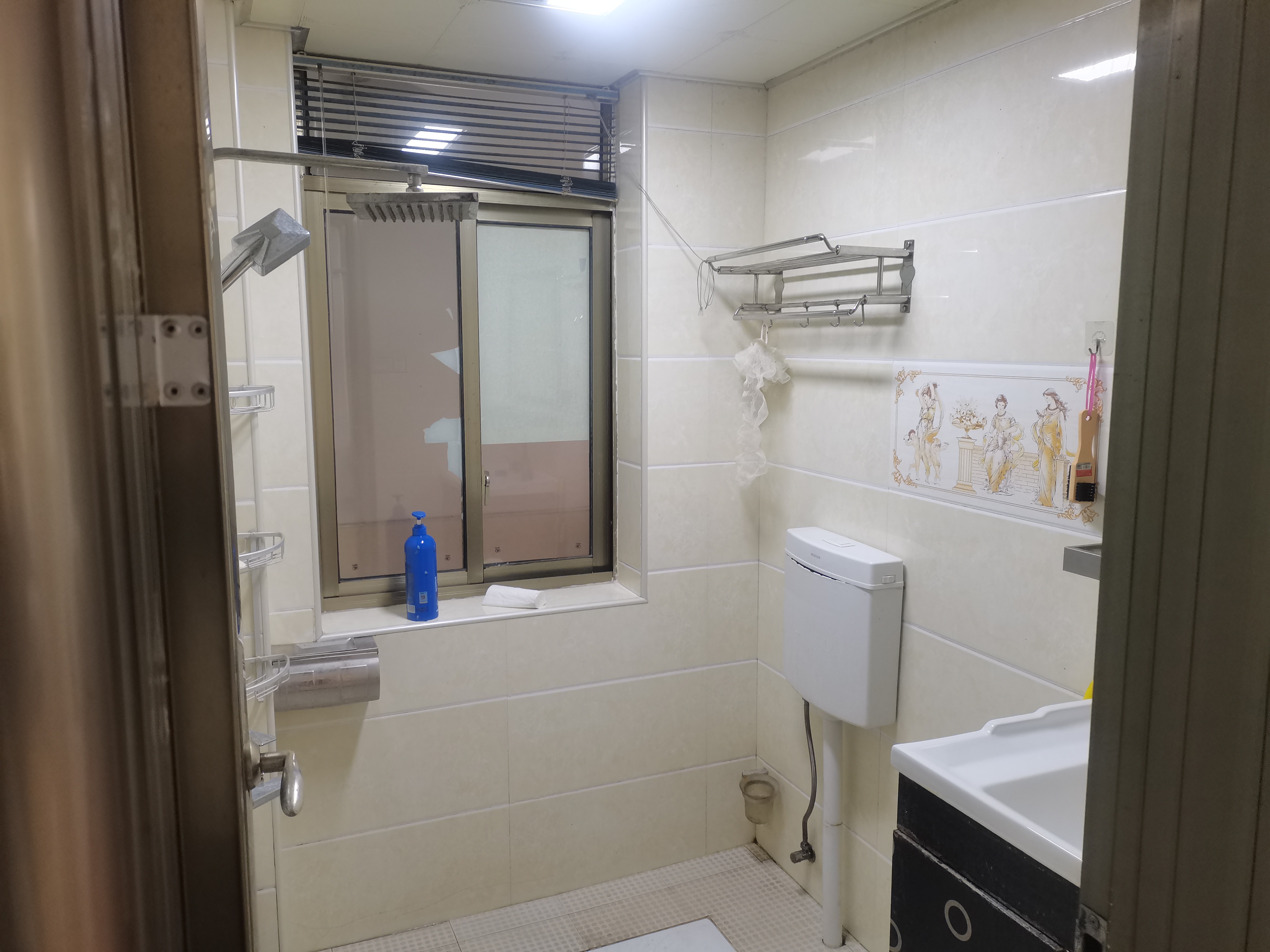 一品恒城  2室1厅1卫   1500.00元/月室内图