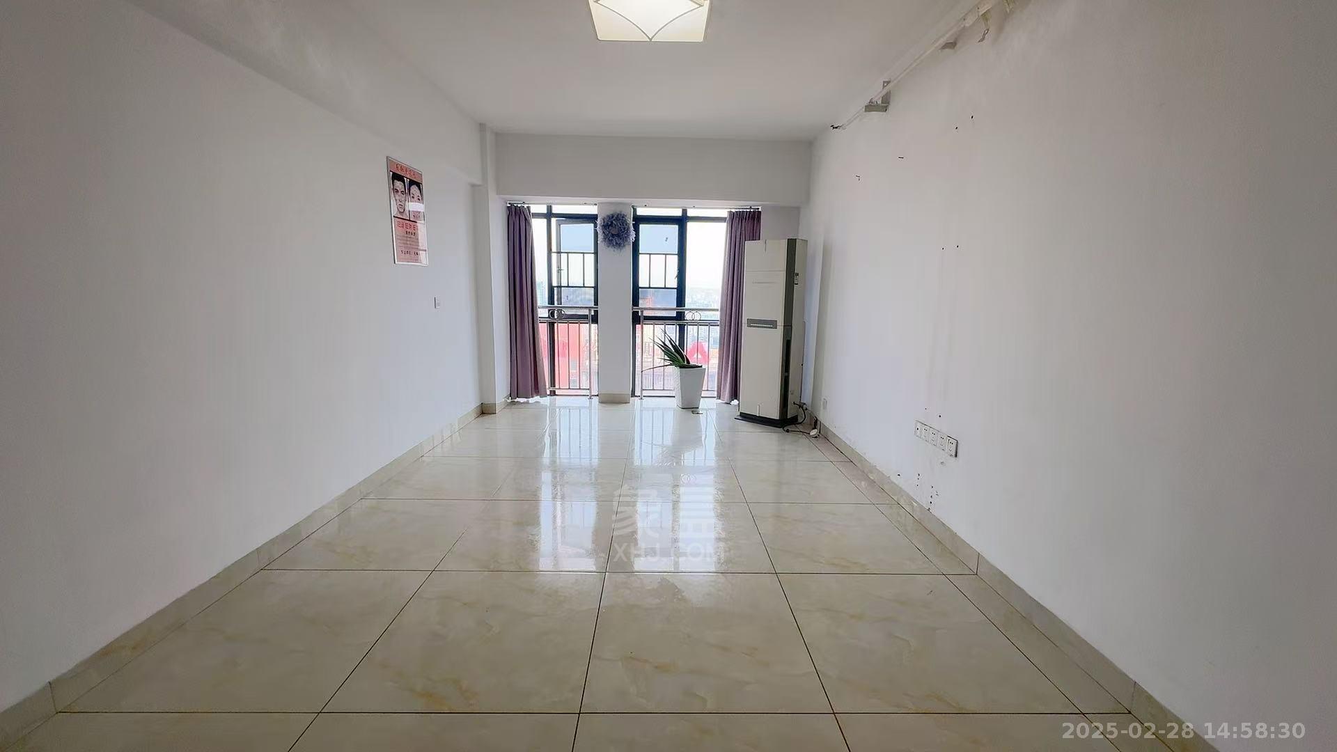 庐山春天 2室2厅1卫 1900.0元/月 庐山春天 2室2厅1卫 1900.0元/月室内图