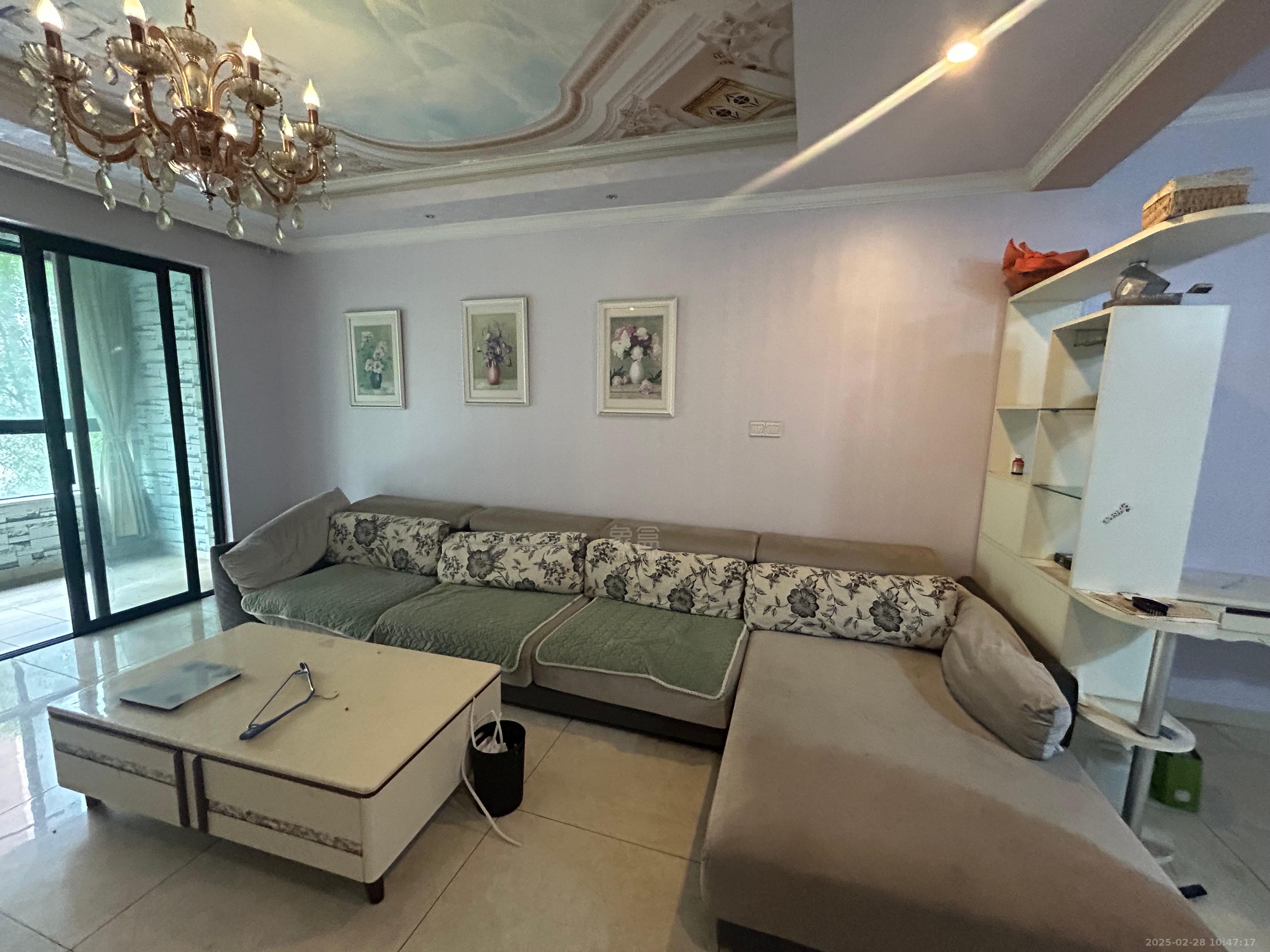 康桥美郡 1室2厅1卫 1800.0元/月 康桥美郡 1室2厅1卫 1800.0元/月室内图