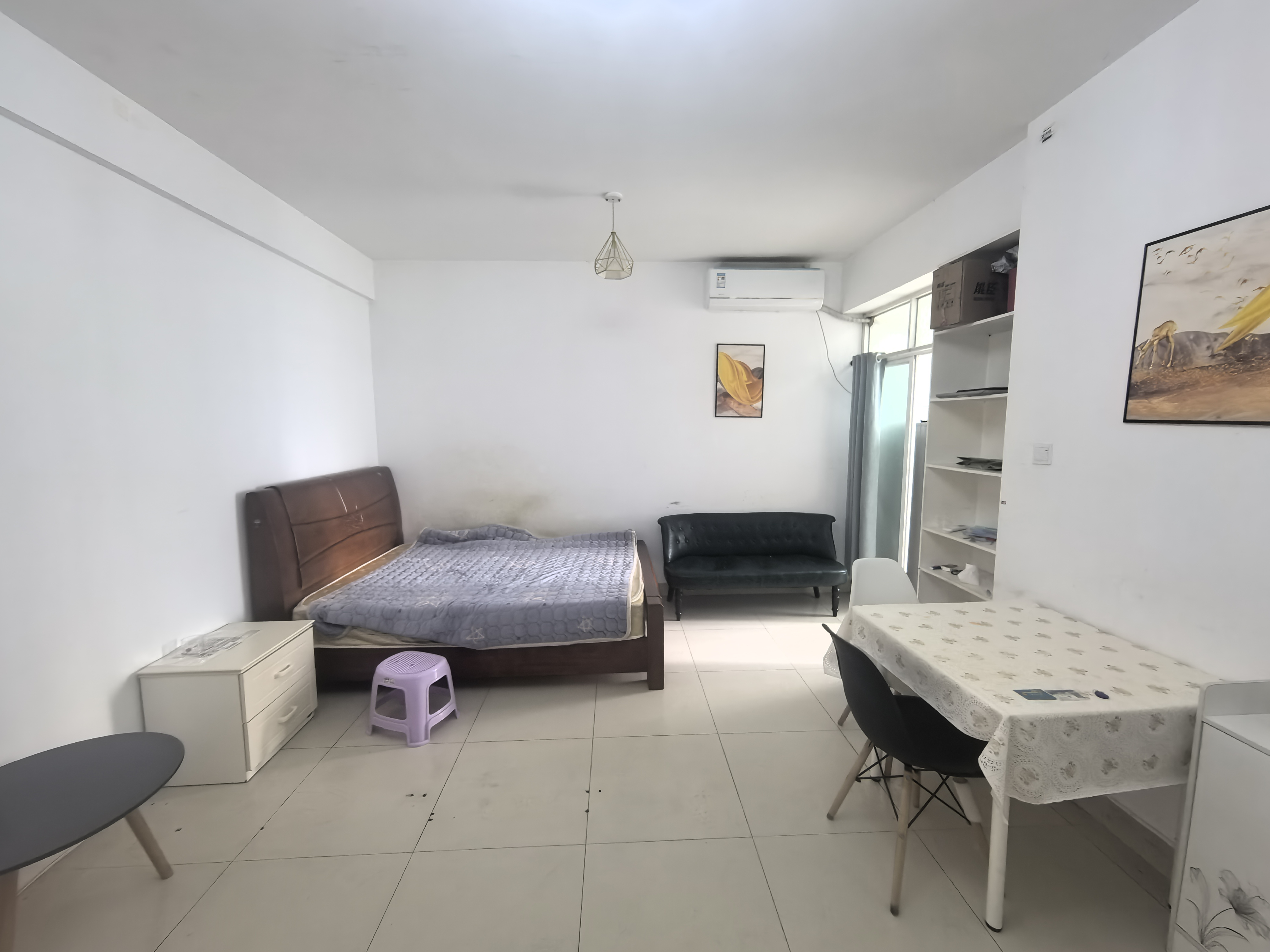 海韵裕都 1室2厅1卫 50.0万 海韵裕都 1室2厅1卫 50.0万客厅