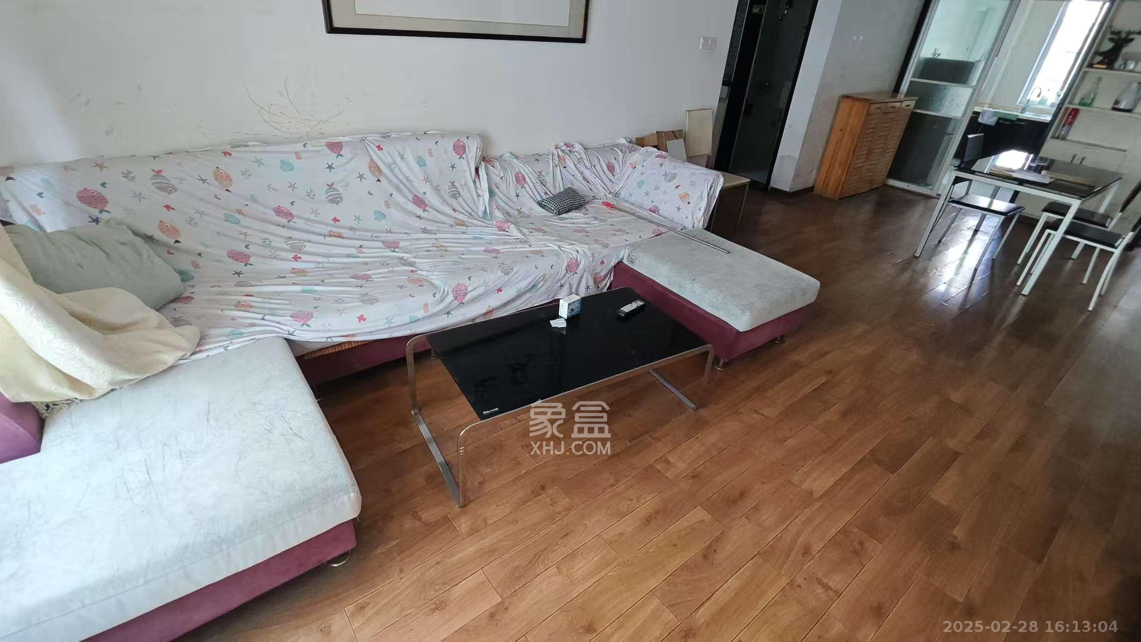 玛依拉山庄  3室2厅1卫   2800.00元/月室内图