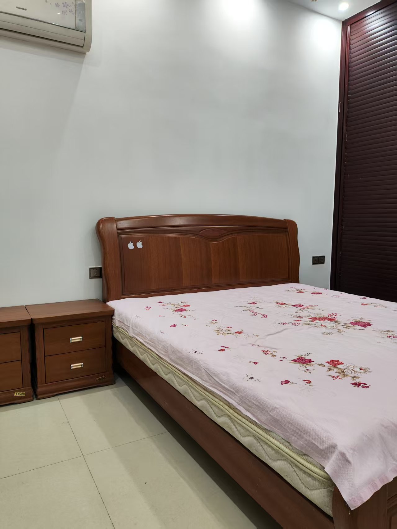 进步亚泰 4室2厅2卫 2300.0元/月 进步亚泰 4室2厅2卫 2300.0元/月室内图