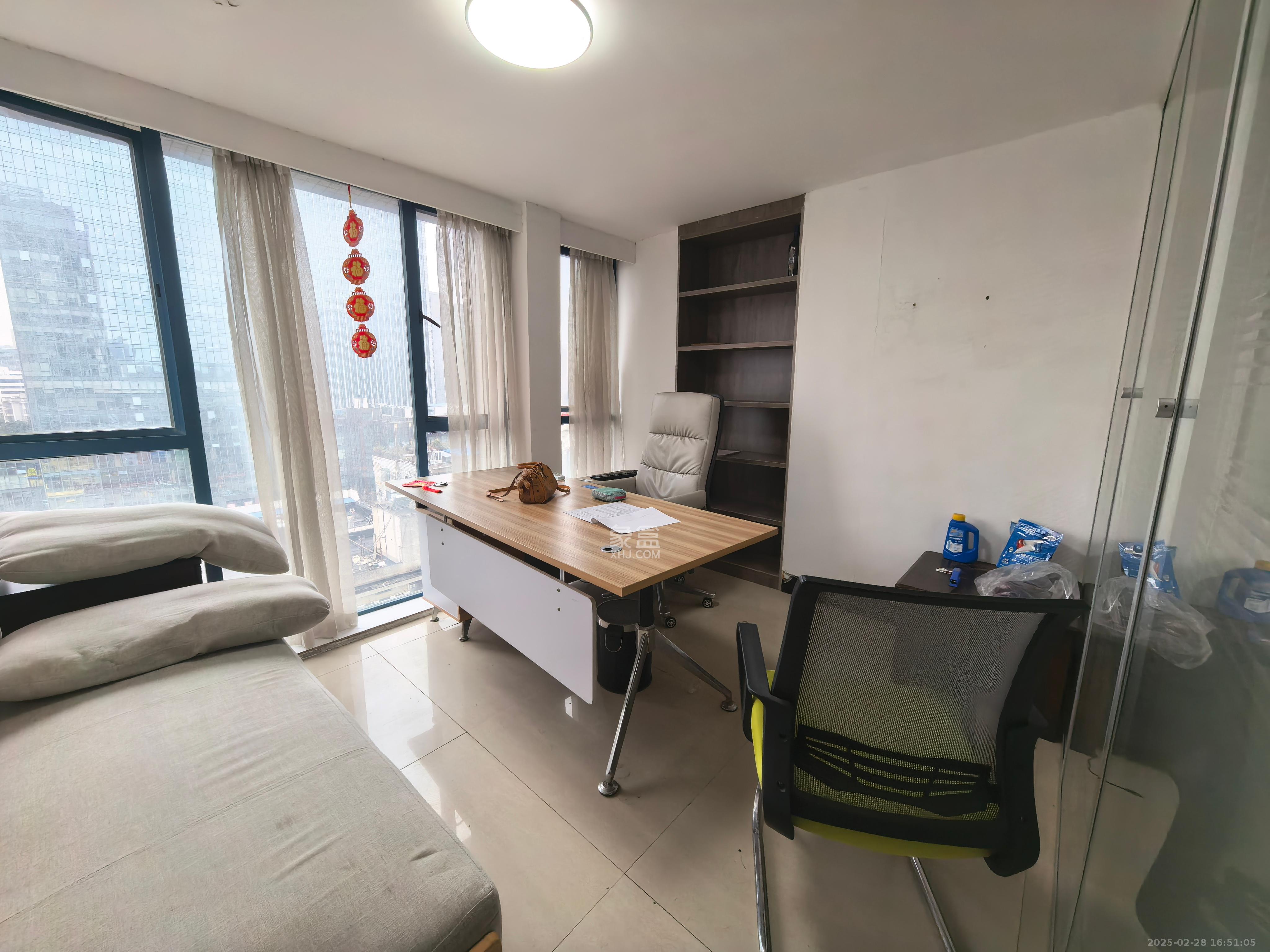 东一国际 1室1厅1卫 3300.0元/月 东一国际 1室1厅1卫 3300.0元/月室内图