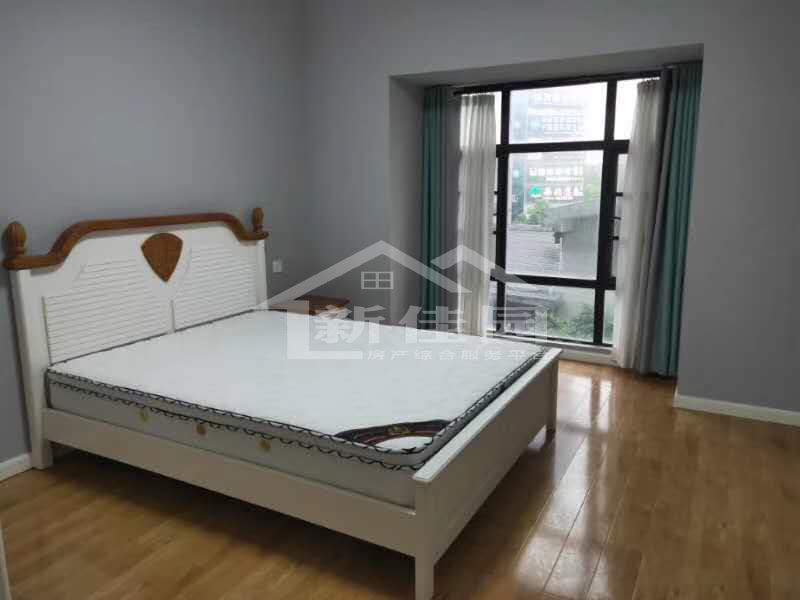 华天城小区 2室2厅1卫 2500.0元/月 华天城小区 2室2厅1卫 2500.0元/月室内图