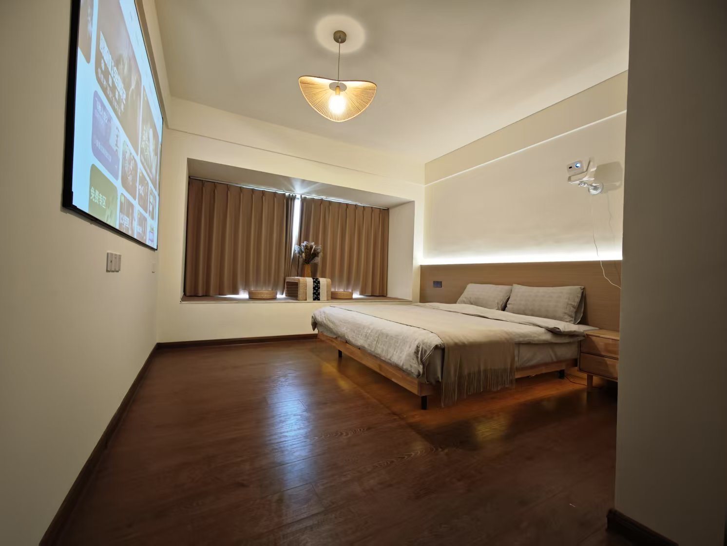 碧桂园翘楚棠  4室2厅2卫    3000.0元/月室内图