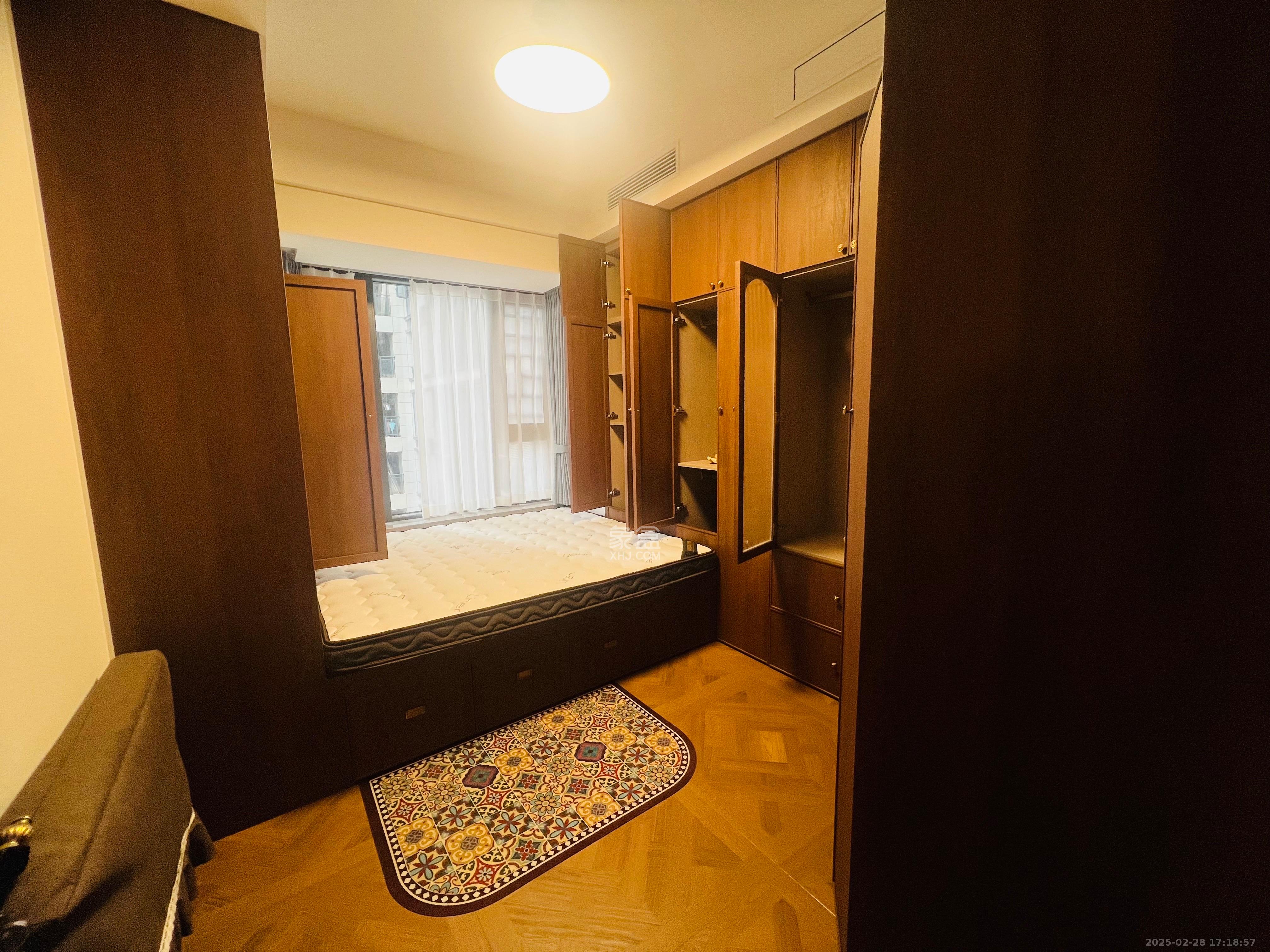 宝能公馆(美联天骄城五期) 4室2厅2卫 7500.0元/月 宝能公馆(美联天骄城五期) 4室2厅2卫 7500.0元/月室内图