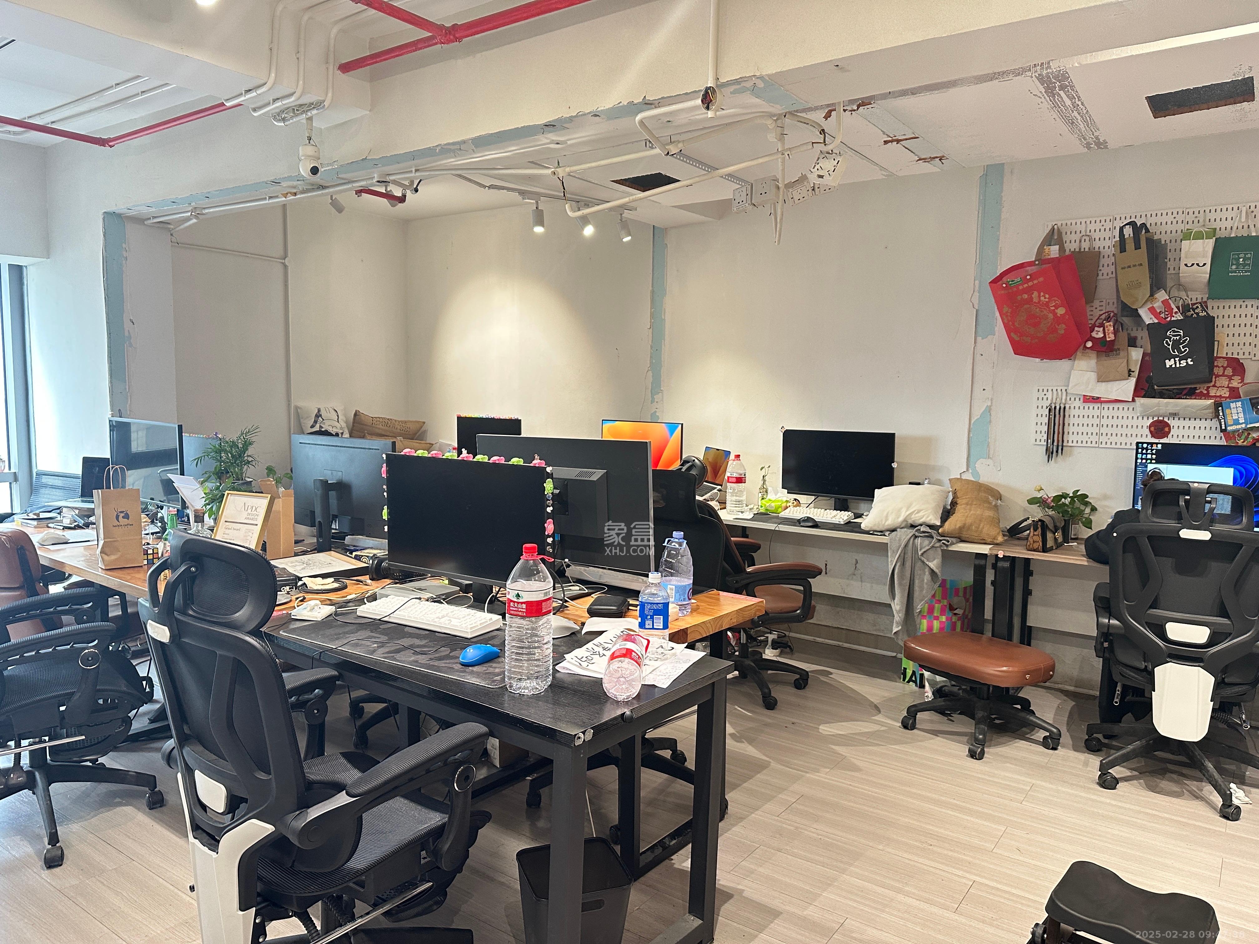 保利国际广场 1室1厅1卫 5000.0元/月 保利国际广场 1室1厅1卫 5000.0元/月室内图