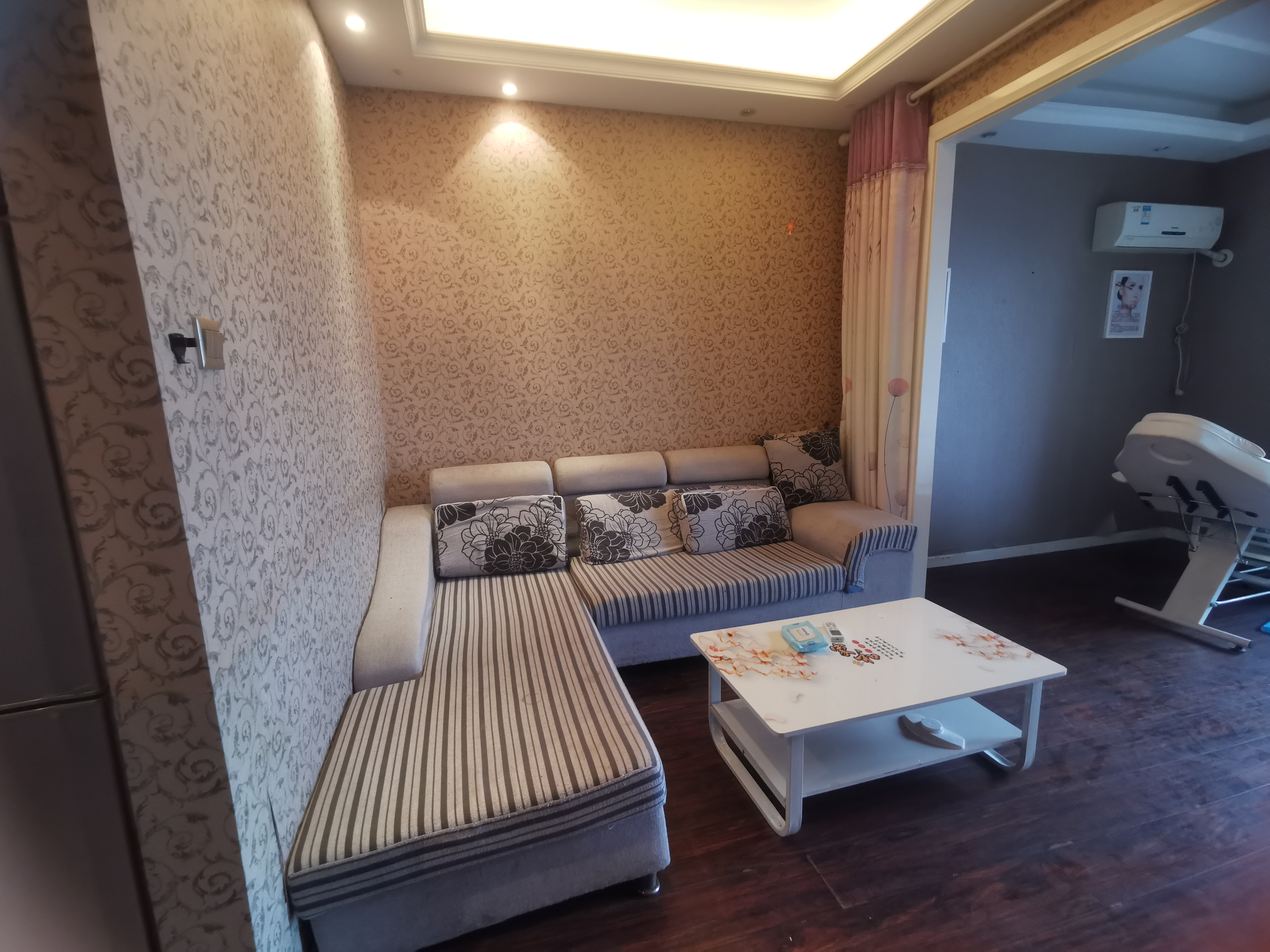 万豪城市花园 1室1厅1卫 1300.0元/月 万豪城市花园 1室1厅1卫 1300.0元/月室内图