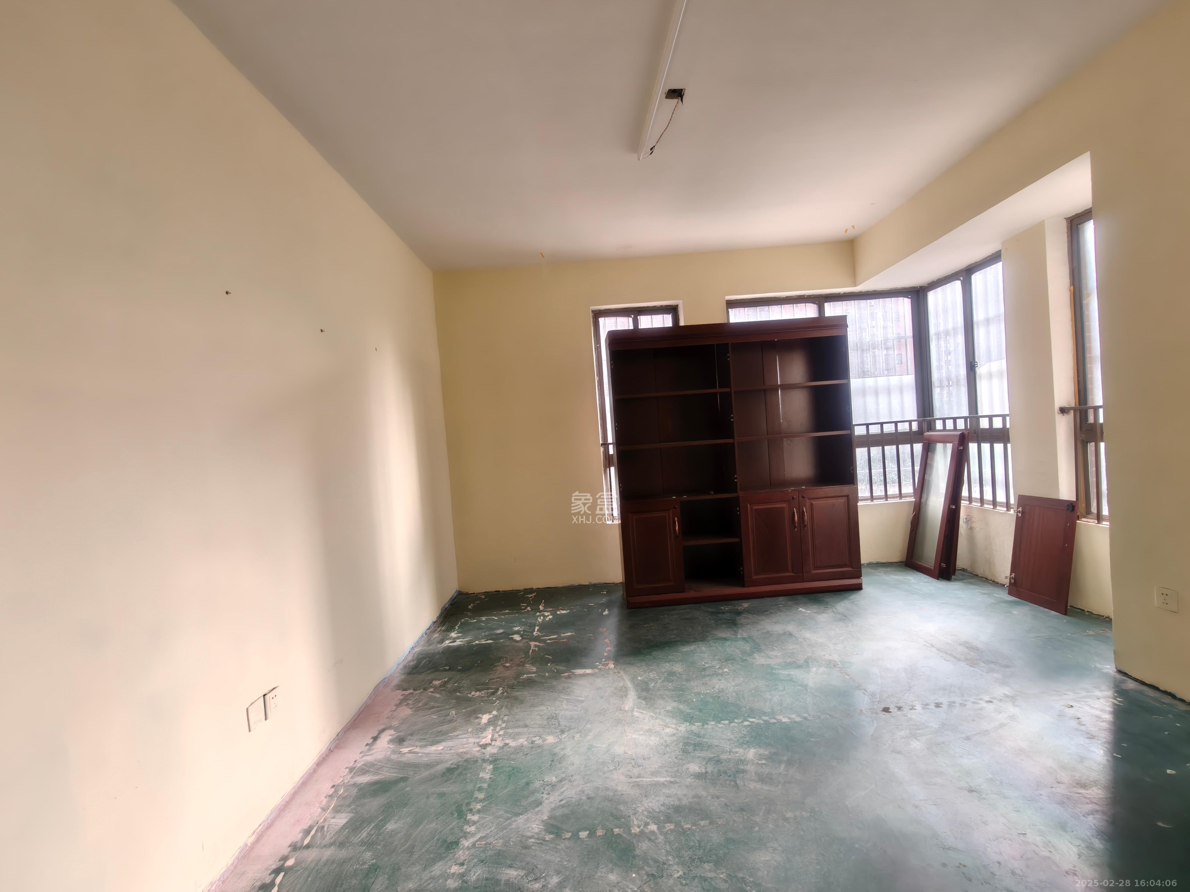 方略潇邦 4室2厅2卫 1500.0元/月 方略潇邦 4室2厅2卫 1500.0元/月室内图