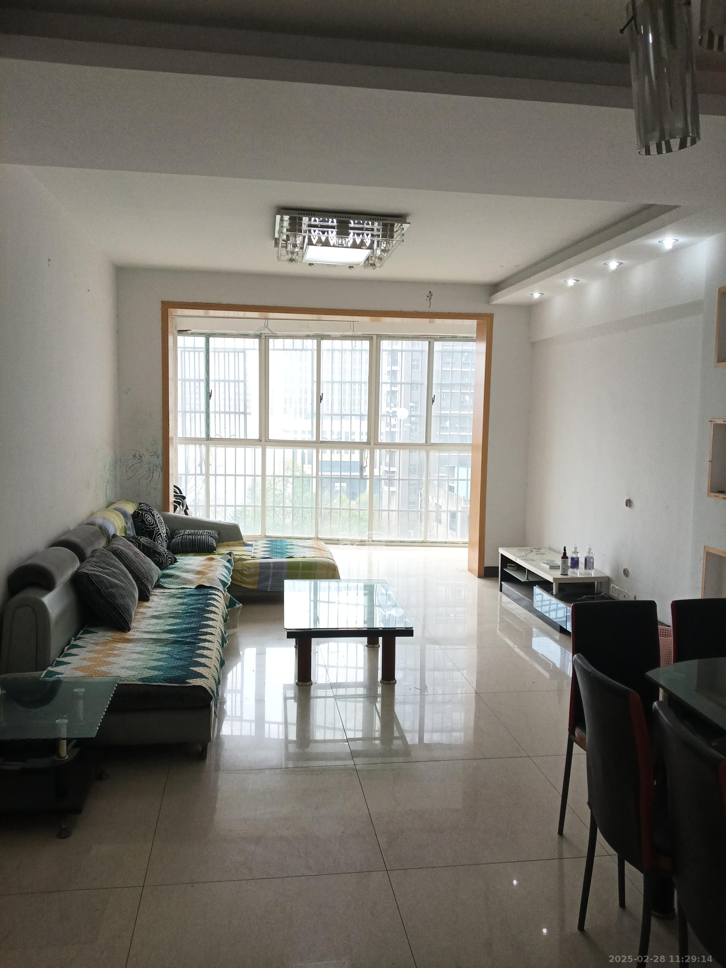 红树湾 2室2厅1卫 1400.0元/月 红树湾 2室2厅1卫 1400.0元/月室内图