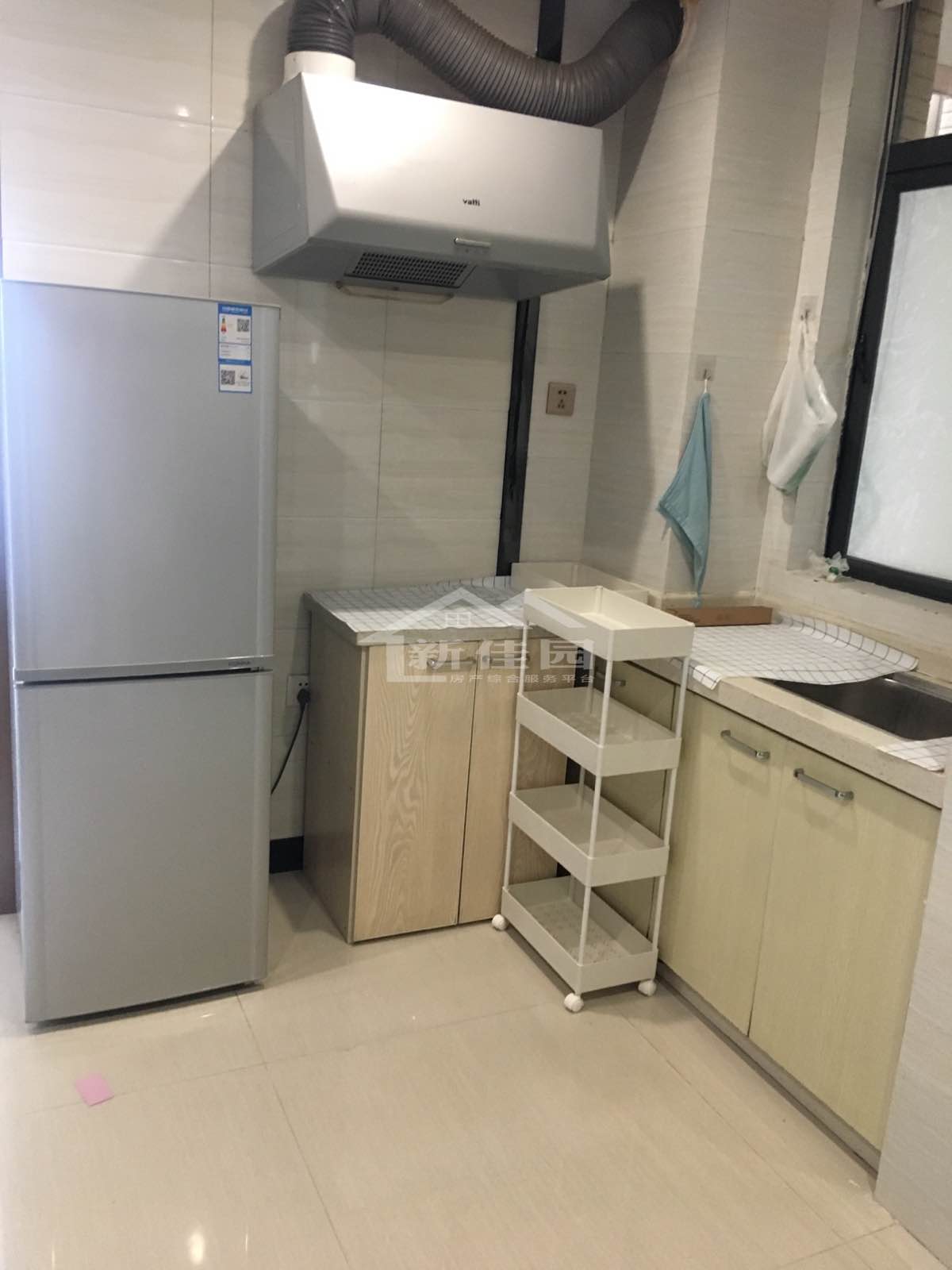 山水印象  1室1厅1卫   1000.00元/月室内图