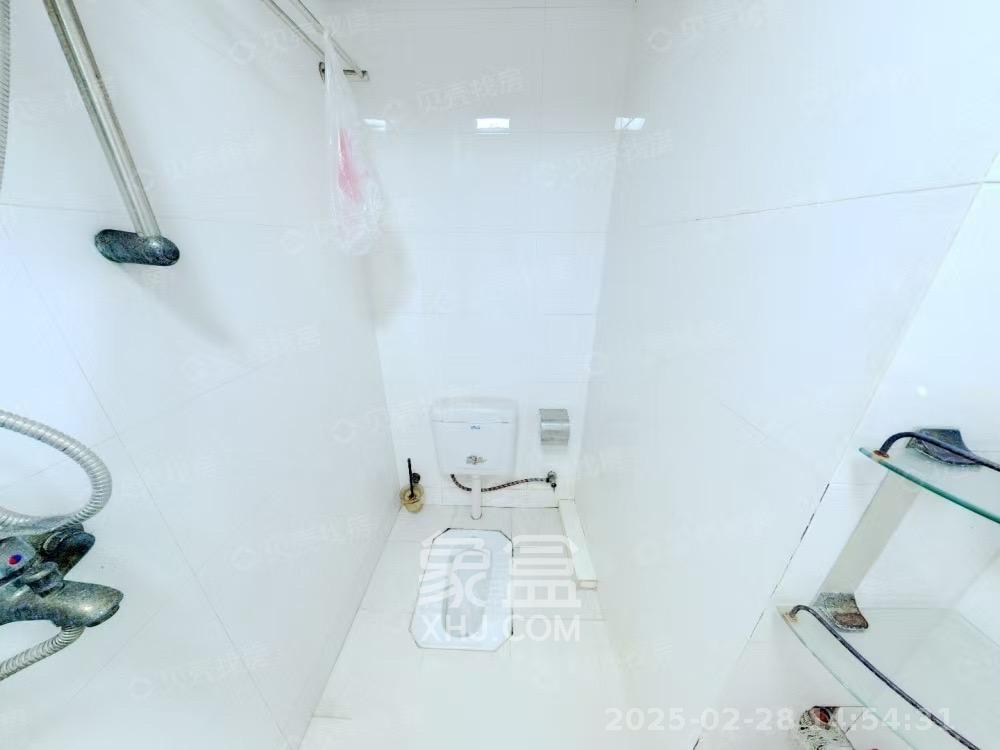 丽景新贵  2室2厅1卫   2200.00元/月室内图