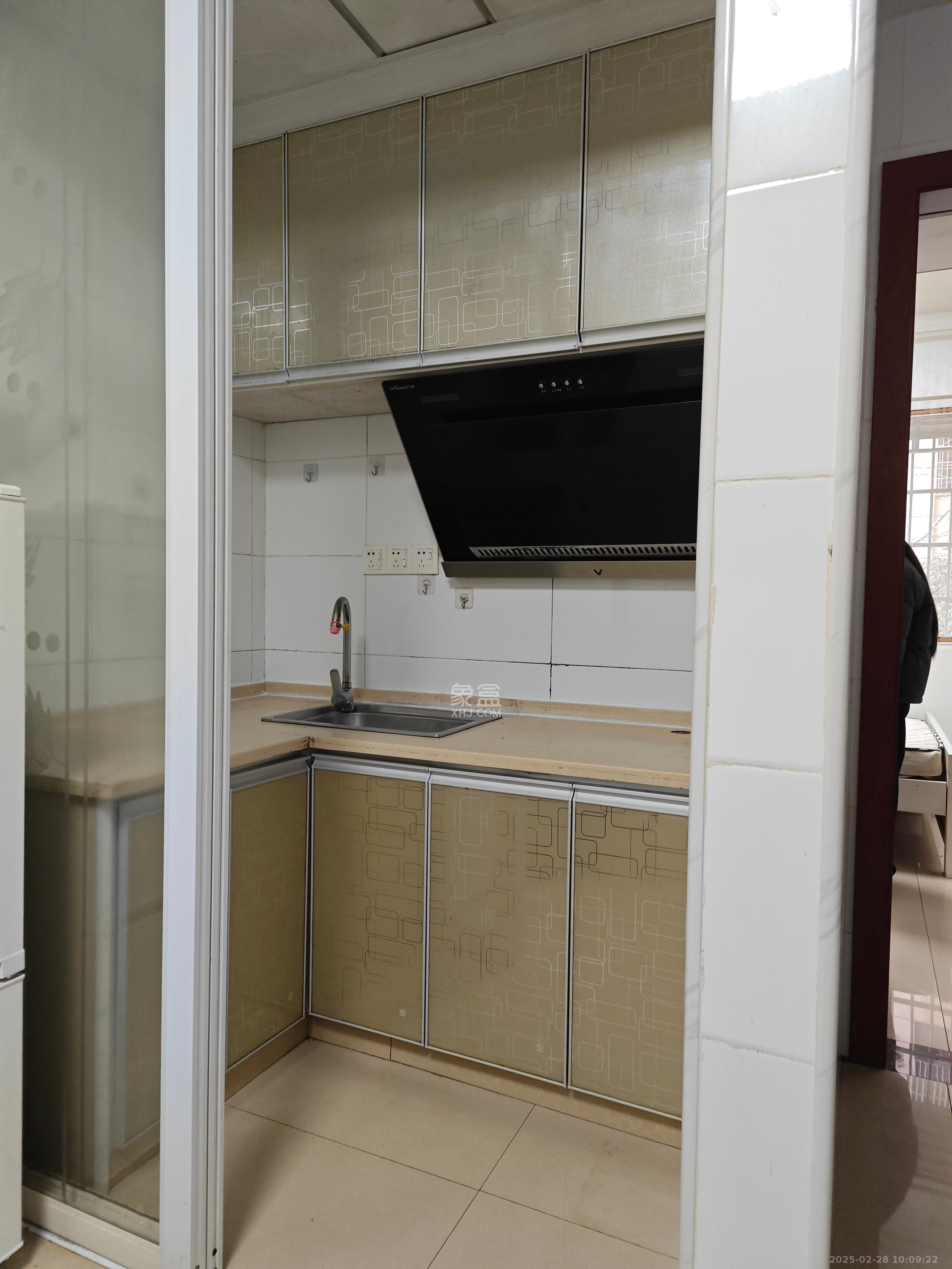 和康园小区 1室1厅1卫 900.0元/月 和康园小区 1室1厅1卫 900.0元/月室内图