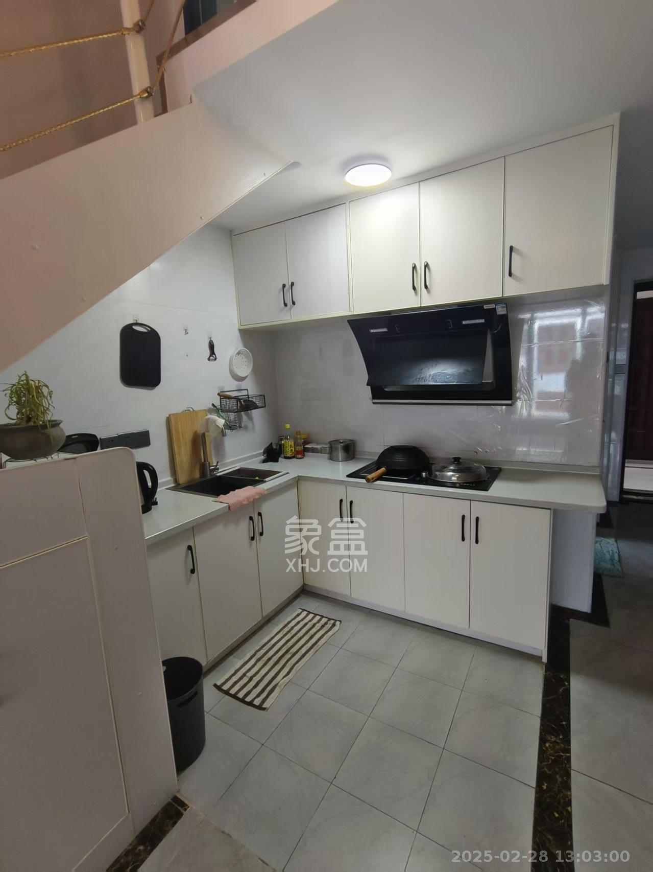 嘉宇银杉(嘉宇西苑) 2室1厅1卫 1600.0元/月 嘉宇银杉(嘉宇西苑) 2室1厅1卫 1600.0元/月室内图