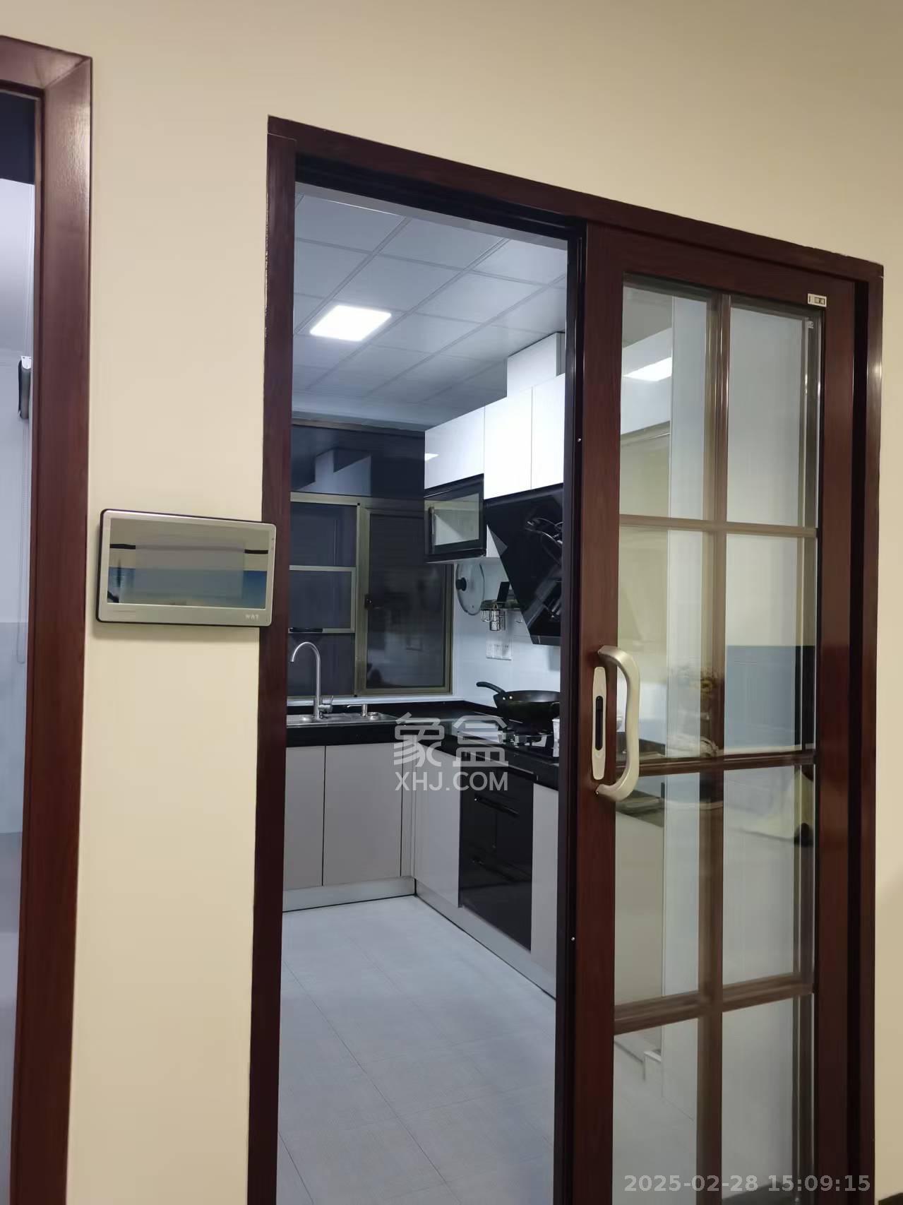 江山帝景雅典  3室2厅2卫    3250.0元/月 江山帝景雅典  3室2厅2卫    3250.0元/月室内图