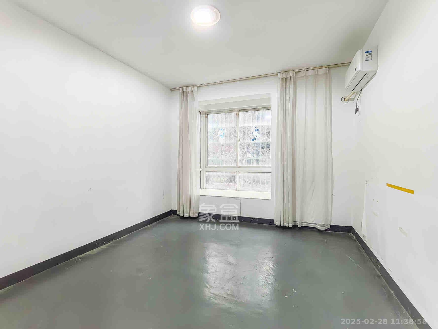 筑梦园  5室2厅1卫    2600.0元/月 筑梦园  5室2厅1卫    2600.0元/月