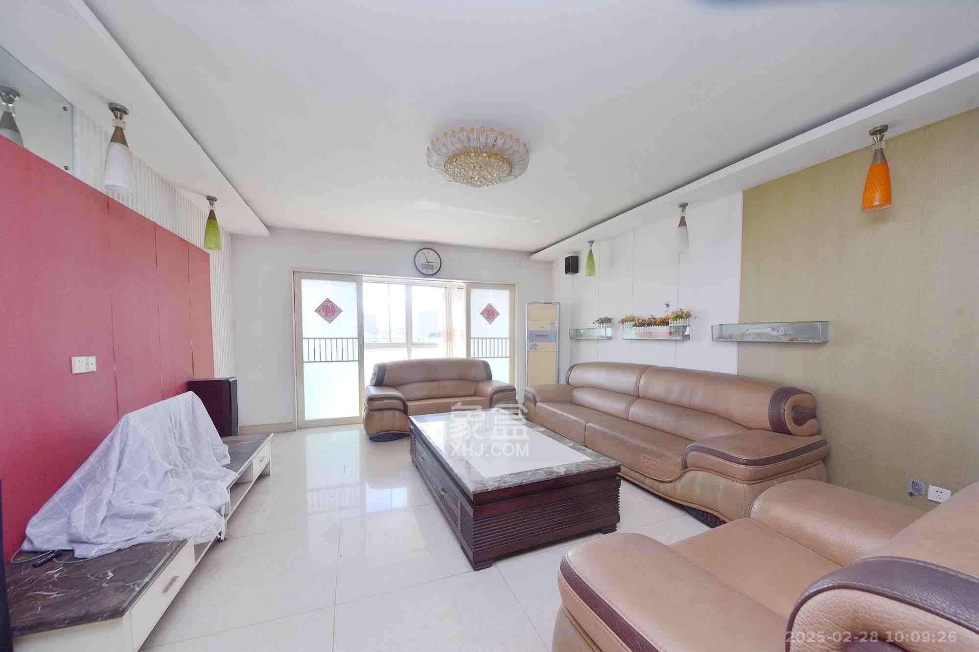 鸿景苑 4室2厅3卫 4000.0元/月 鸿景苑 4室2厅3卫 4000.0元/月室内图