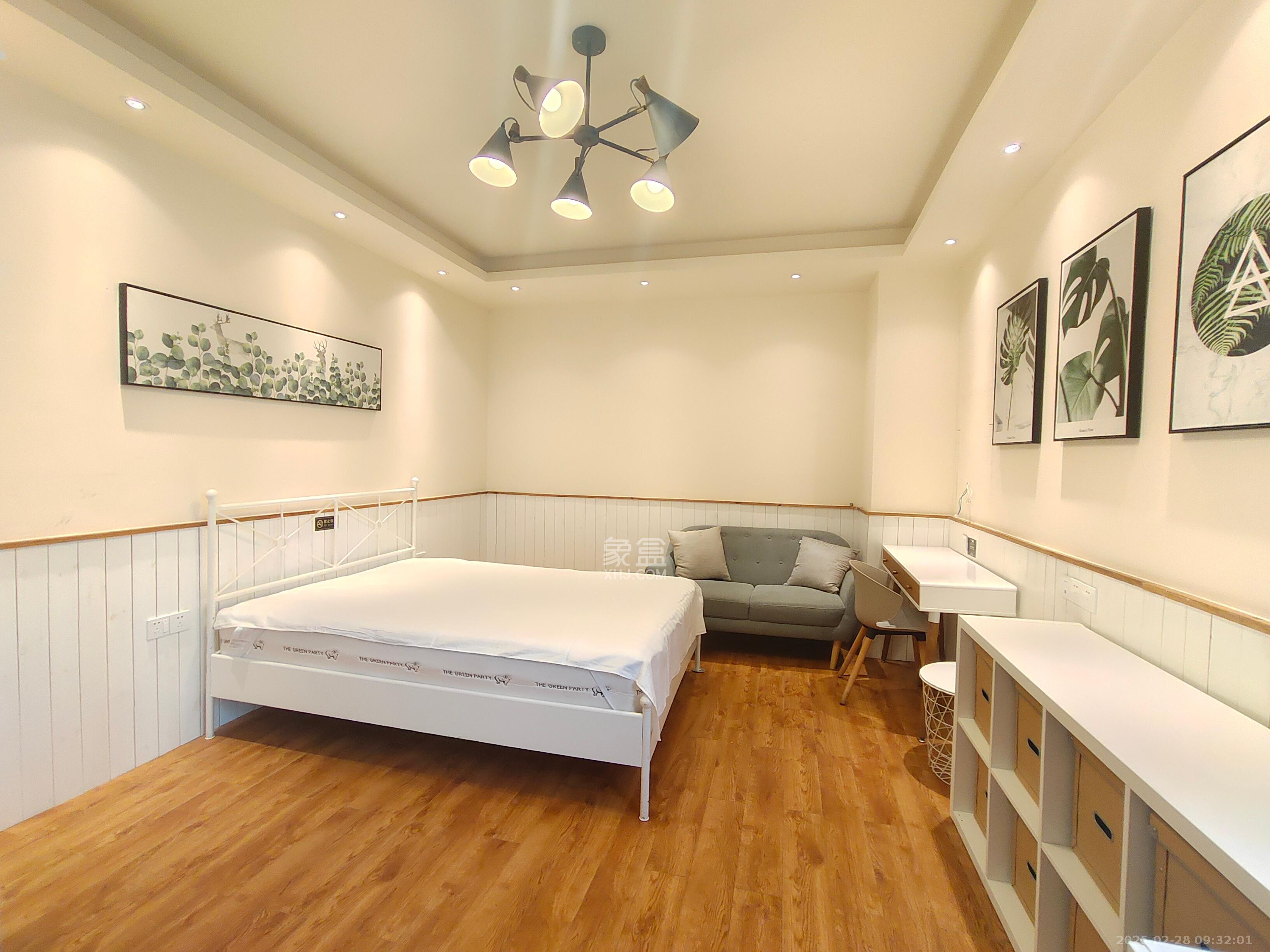 宇成朝阳广场  1室0厅1卫    1700.0元/月 宇成朝阳广场  1室0厅1卫    1700.0元/月