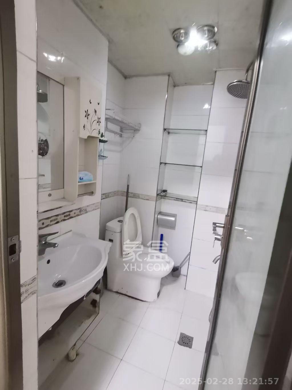 灰埠小区(灰埠社区)  2室1厅1卫    1000.0元/月 灰埠小区(灰埠社区)  2室1厅1卫    1000.0元/月室内图