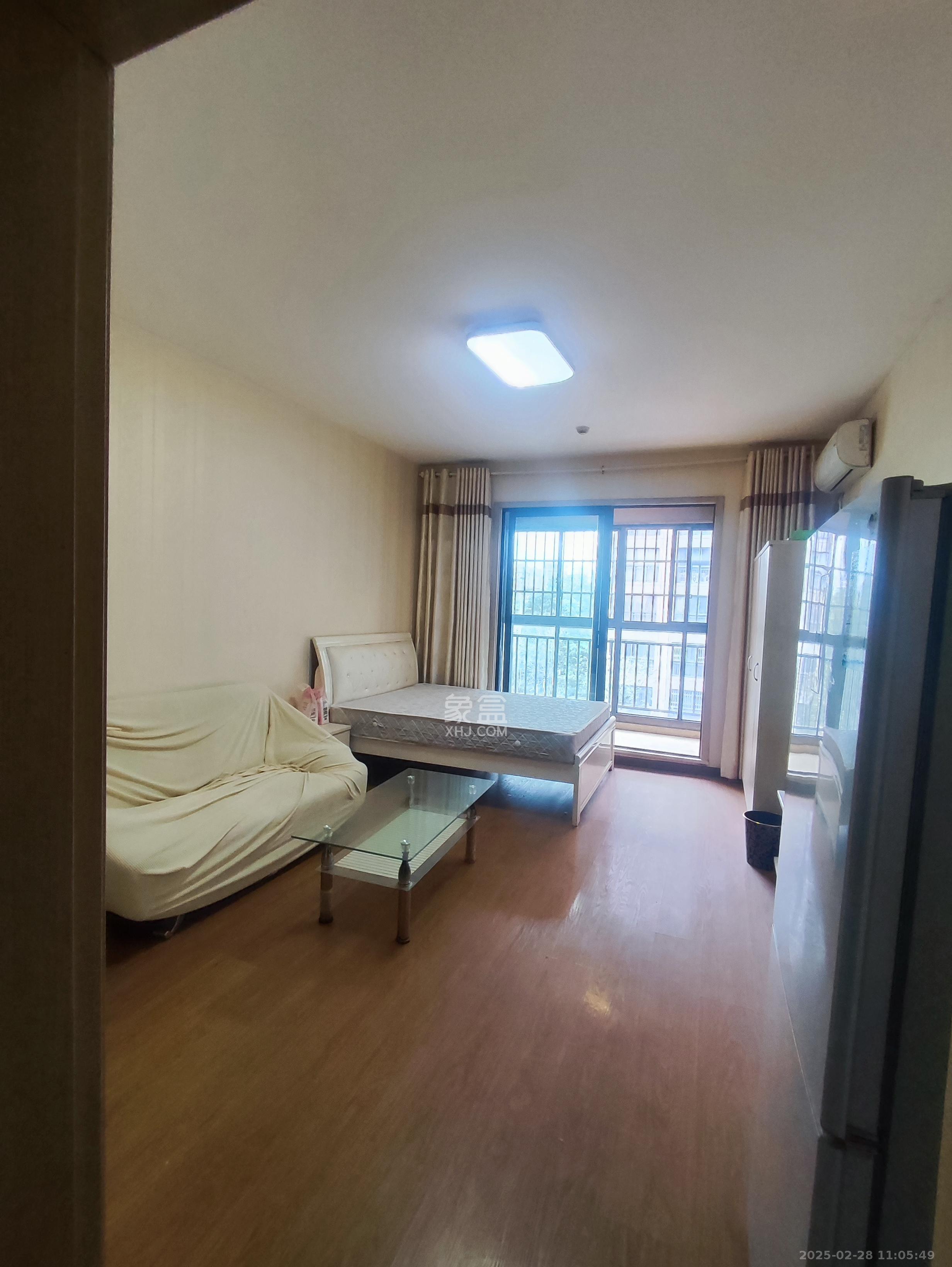 花漾年华(桂花园) 1室1厅1卫 1200.0元/月 花漾年华(桂花园) 1室1厅1卫 1200.0元/月室内图