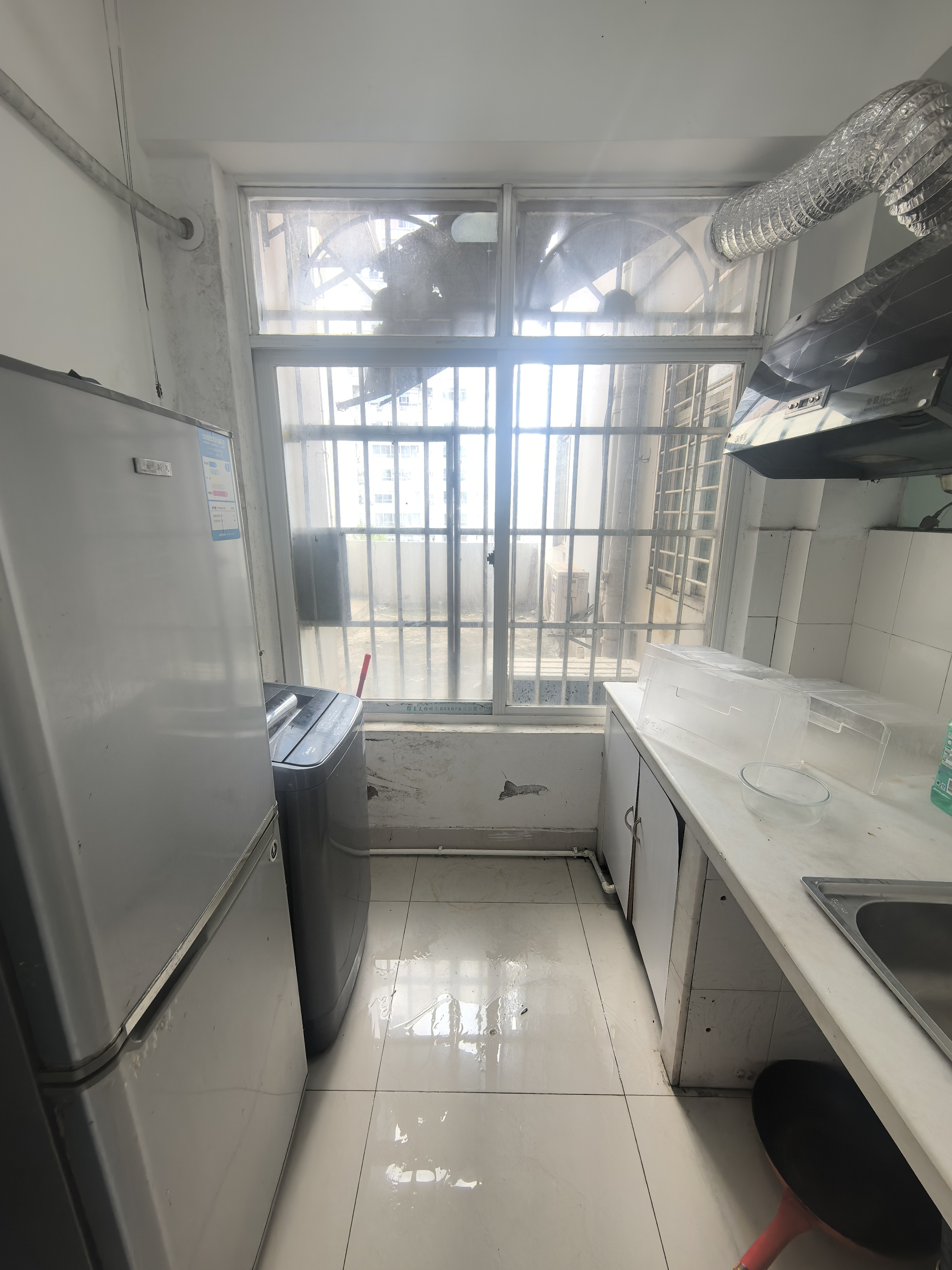 海韵裕都 1室2厅1卫 50.0万 海韵裕都 1室2厅1卫 50.0万客厅