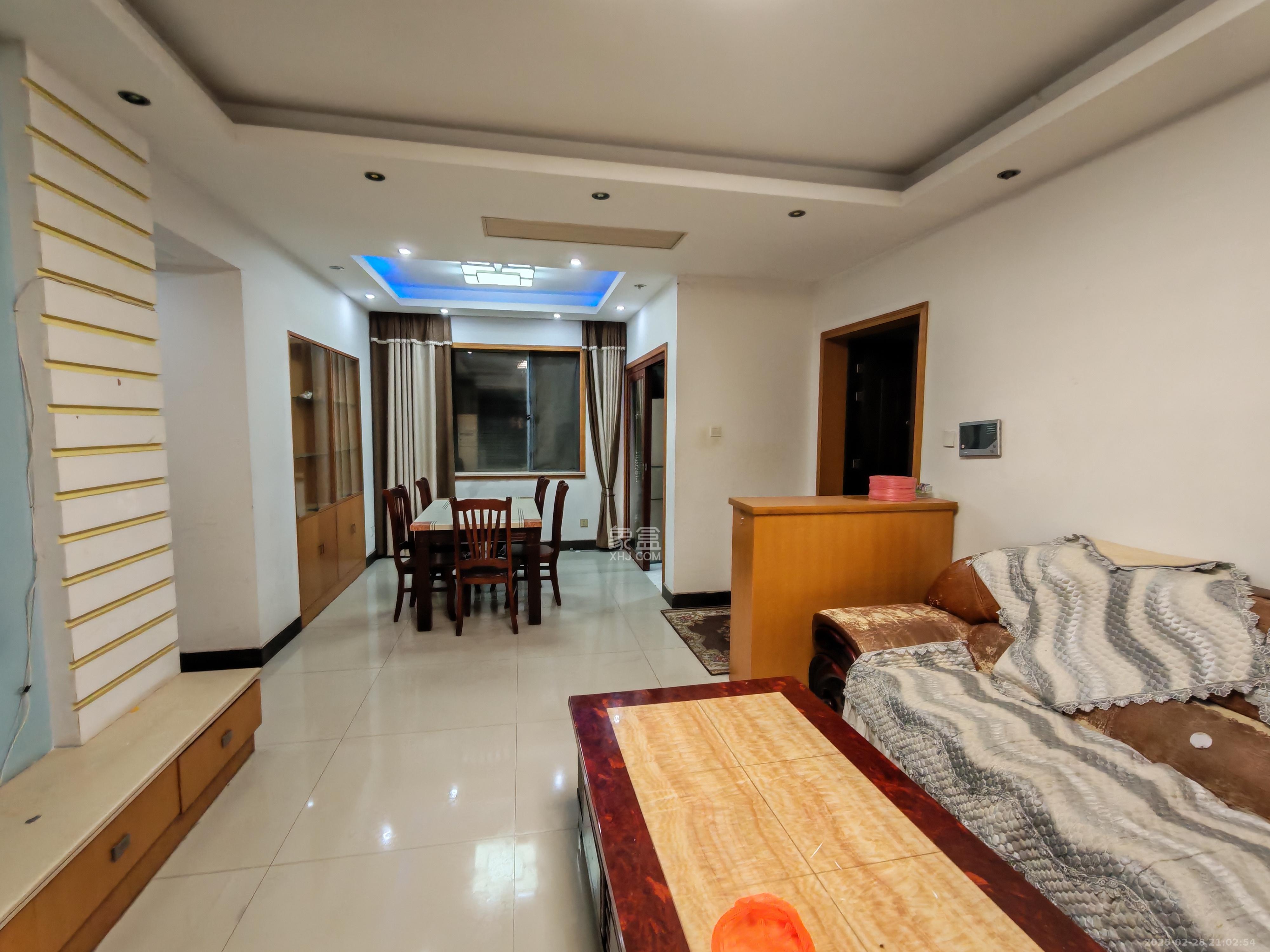 滨江君悦香邸 3室2厅2卫 3200.0元/月 滨江君悦香邸 3室2厅2卫 3200.0元/月室内图