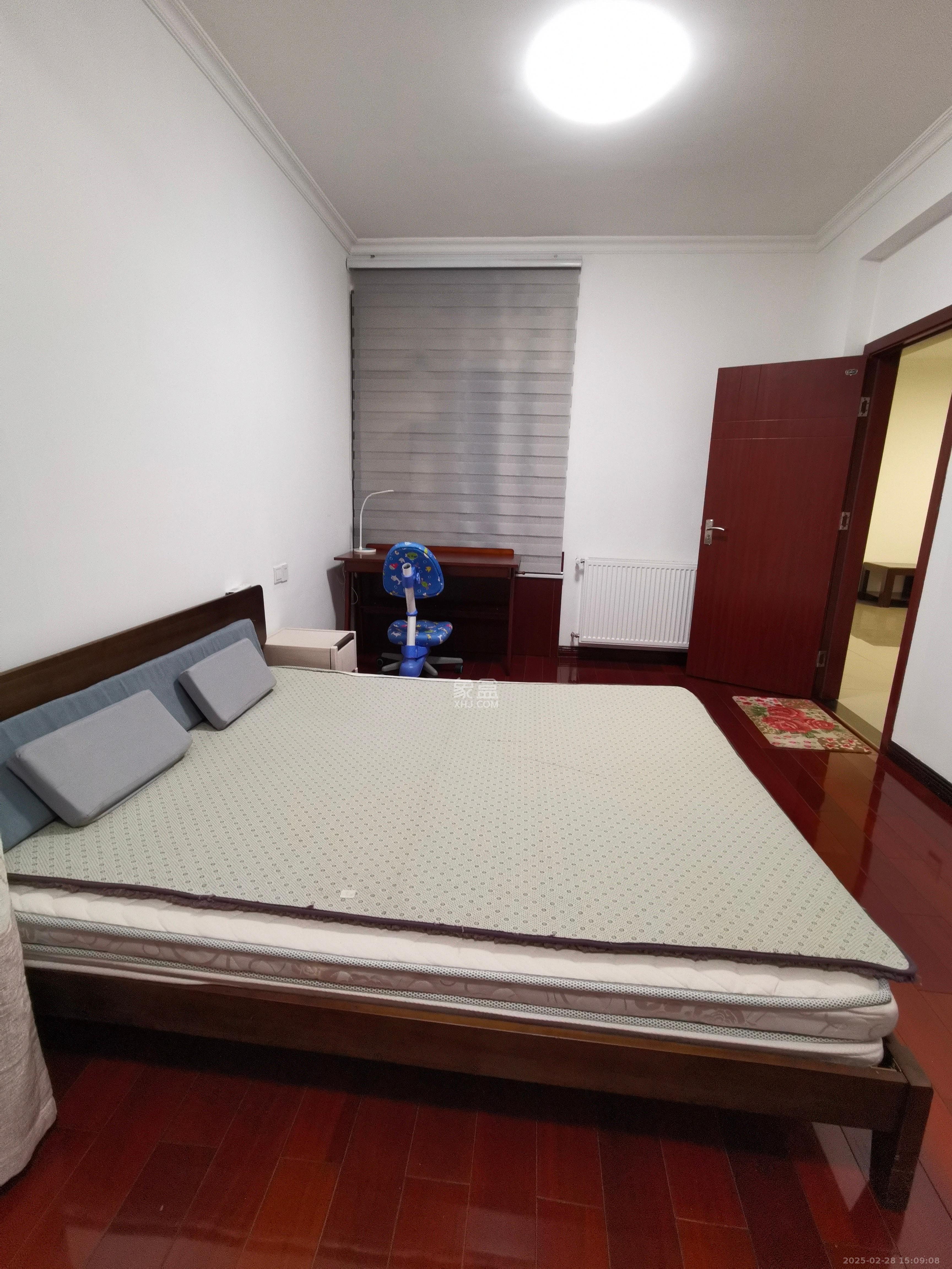 江山帝景雅典  3室2厅2卫   3250.00元/月室内图