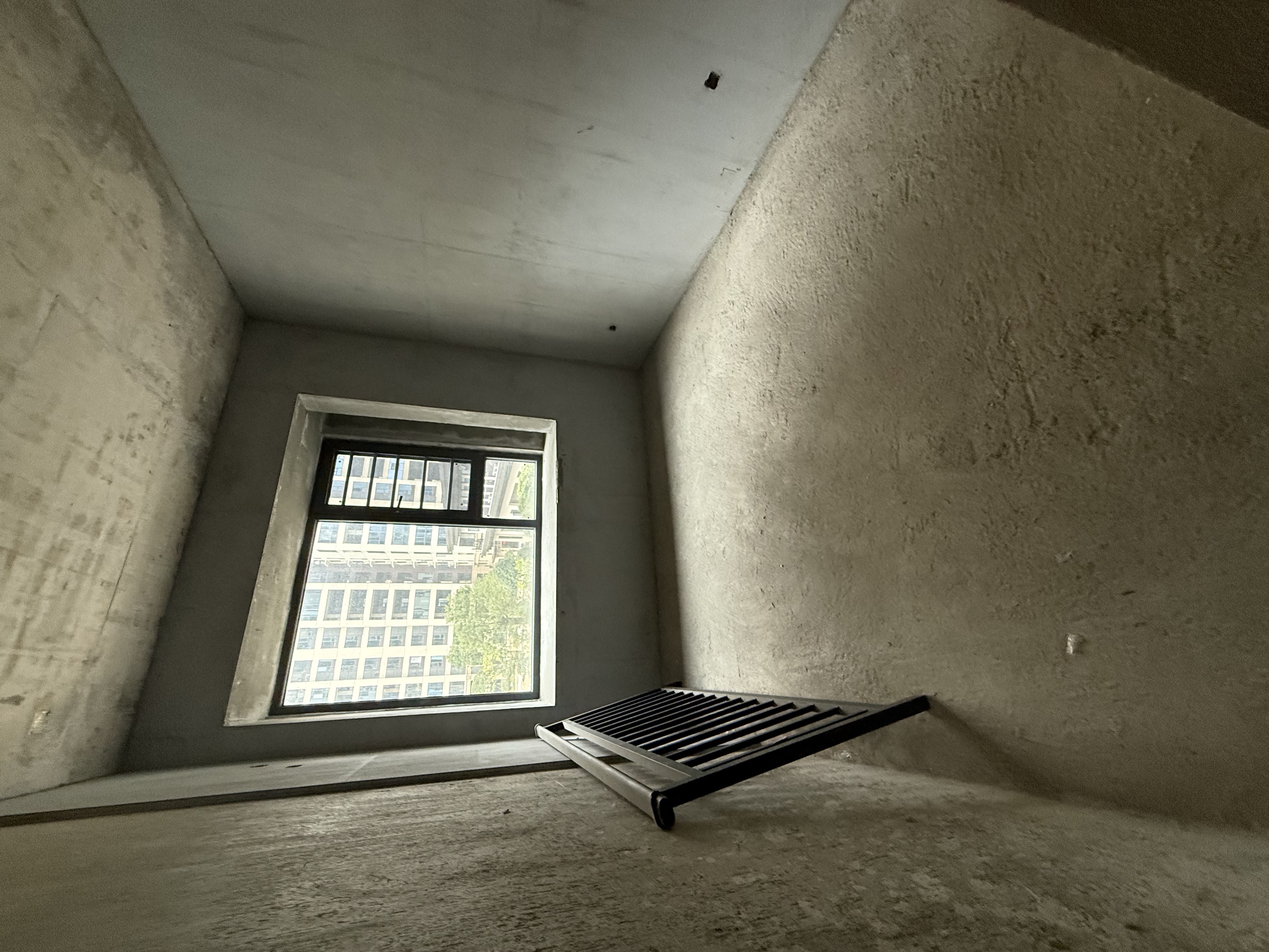 百弘学府城三期 5室2厅0卫 77.8万 百弘学府城三期 5室2厅0卫 77.8万客厅