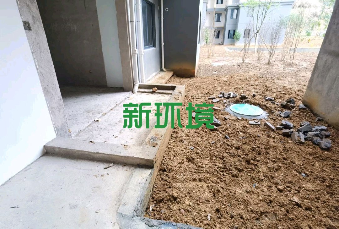 空港新城二期  4室2厅2卫   55.80万客厅