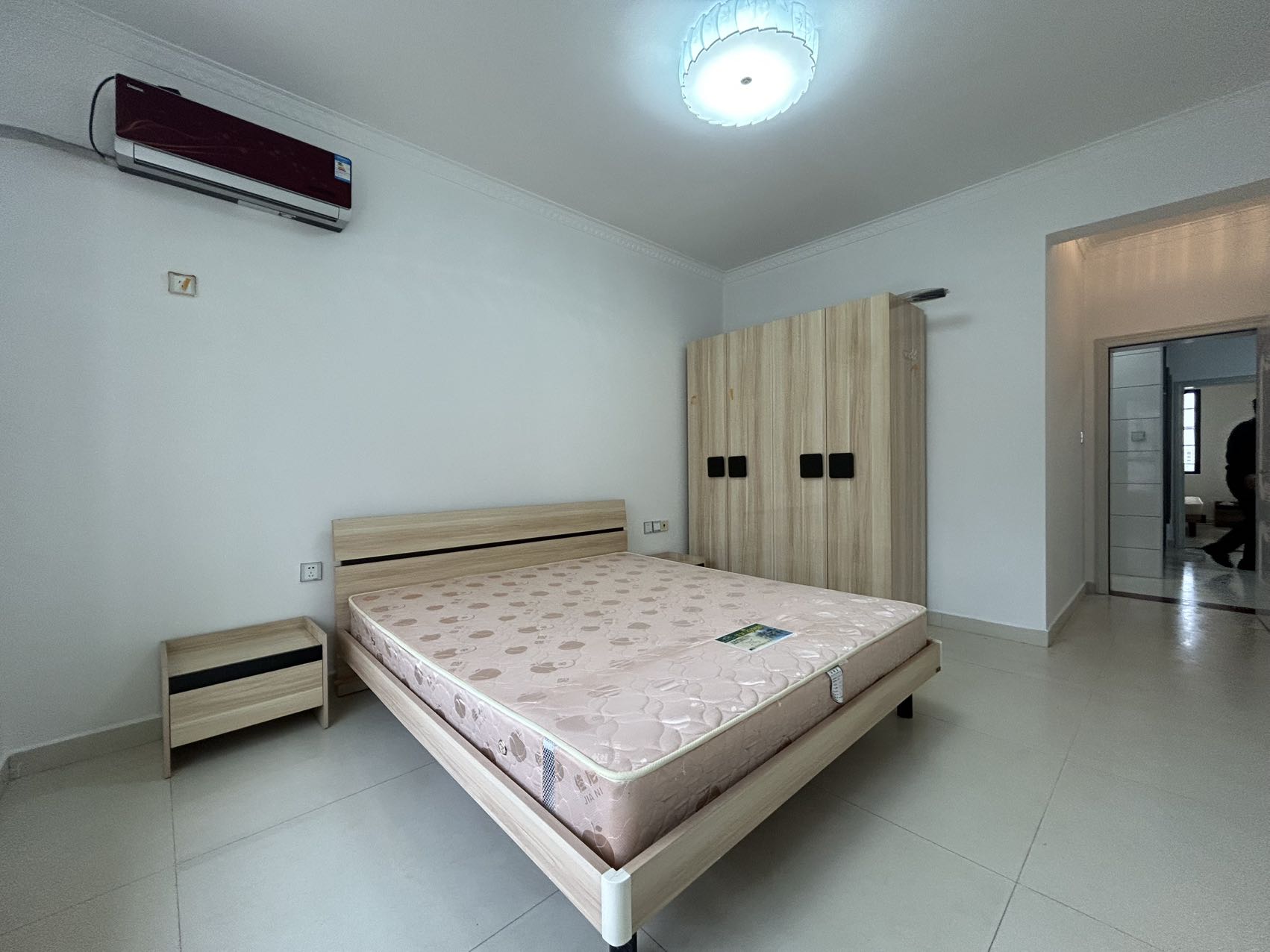 上城世家 3室2厅2卫 1800.0元/月 上城世家 3室2厅2卫 1800.0元/月室内图