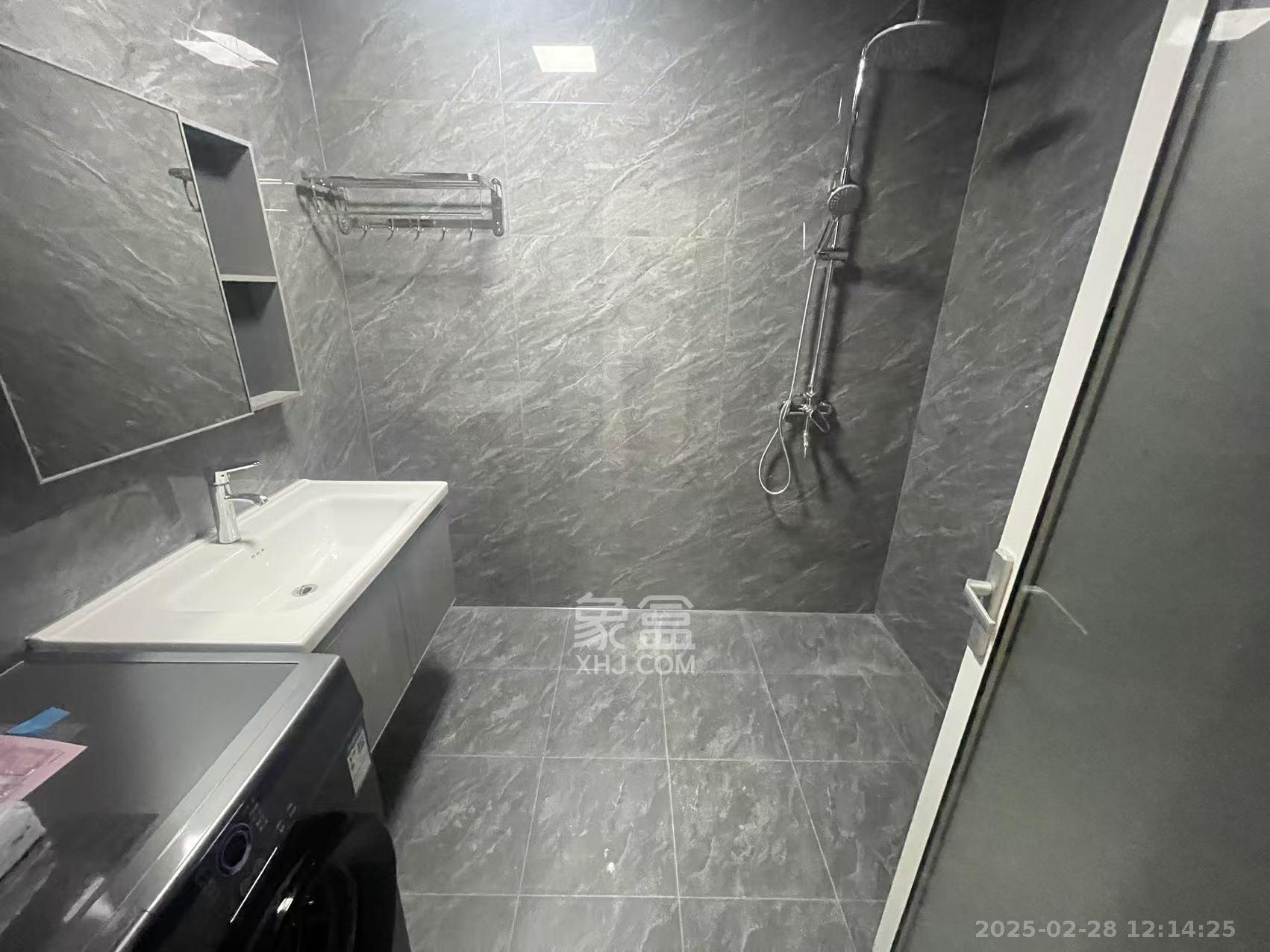 汇景发展环球中心 2室1厅1卫 2800.0元/月 汇景发展环球中心 2室1厅1卫 2800.0元/月户型图