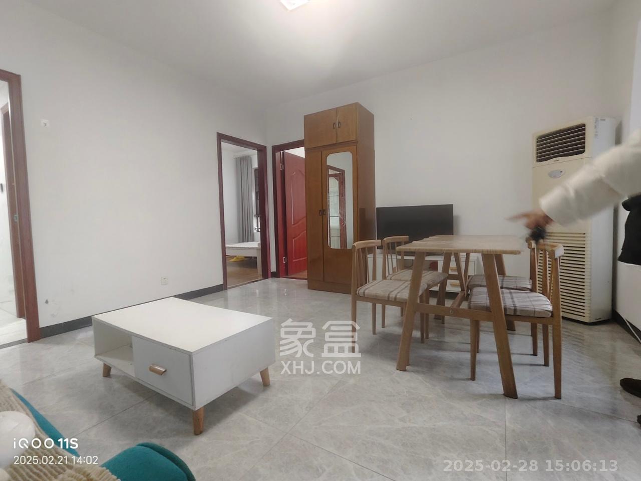 新新花园  2室1厅1卫   2100.00元/月室内图