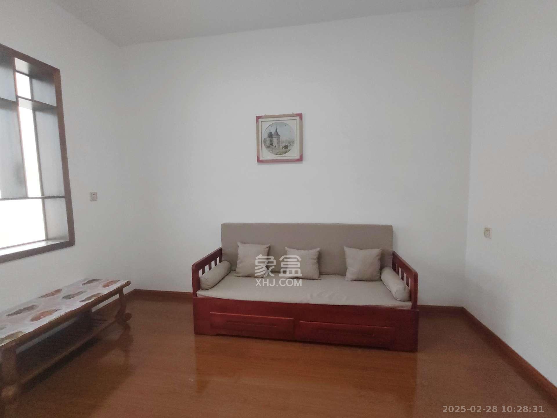 海关钢晓村  1室2厅1卫    650.0元/月 海关钢晓村  1室2厅1卫    650.0元/月室内图