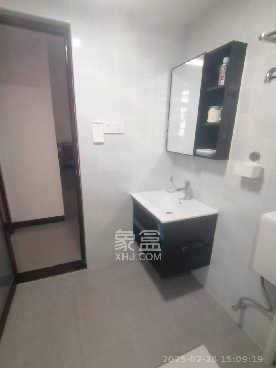 江山帝景雅典  3室2厅2卫    3250.0元/月 江山帝景雅典  3室2厅2卫    3250.0元/月室内图