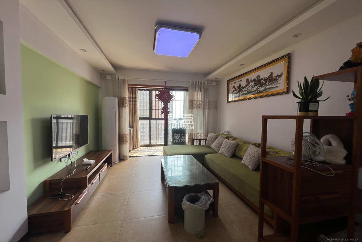 华润橡树湾  2室2厅1卫    2200.0元/月 华润橡树湾  2室2厅1卫    2200.0元/月室内图