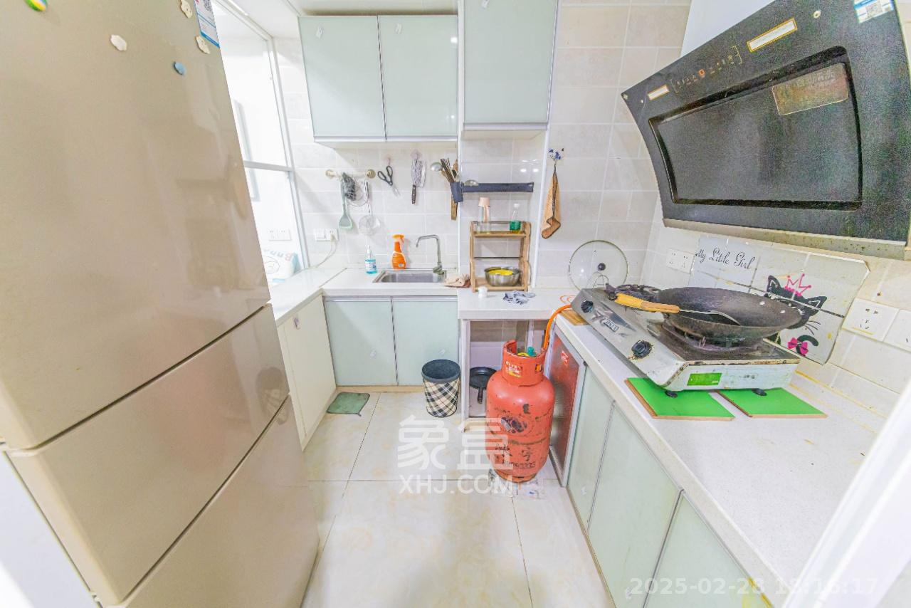 中建芙蓉嘉苑  1室1厅1卫    1500.0元/月室内图