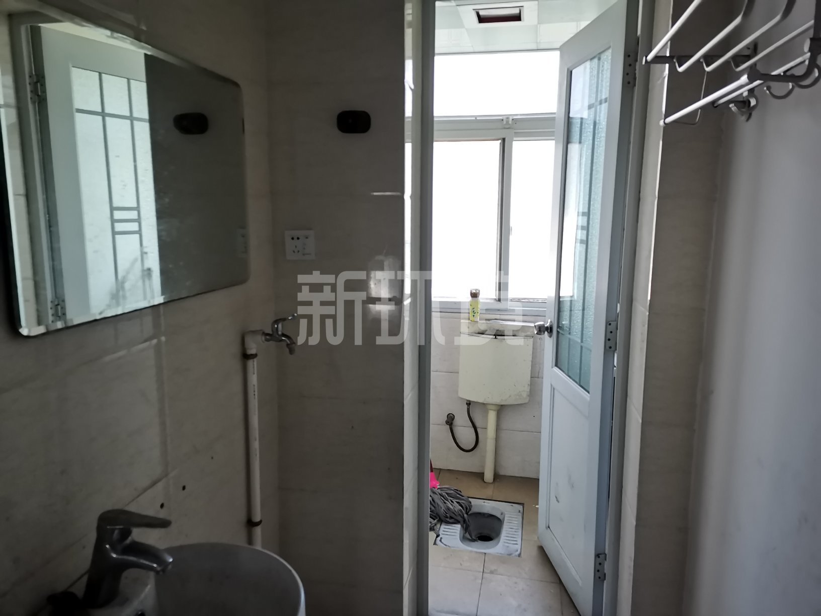 五金建材市场二期 3室2厅2卫 1333.0元/月 五金建材市场二期 3室2厅2卫 1333.0元/月室内图