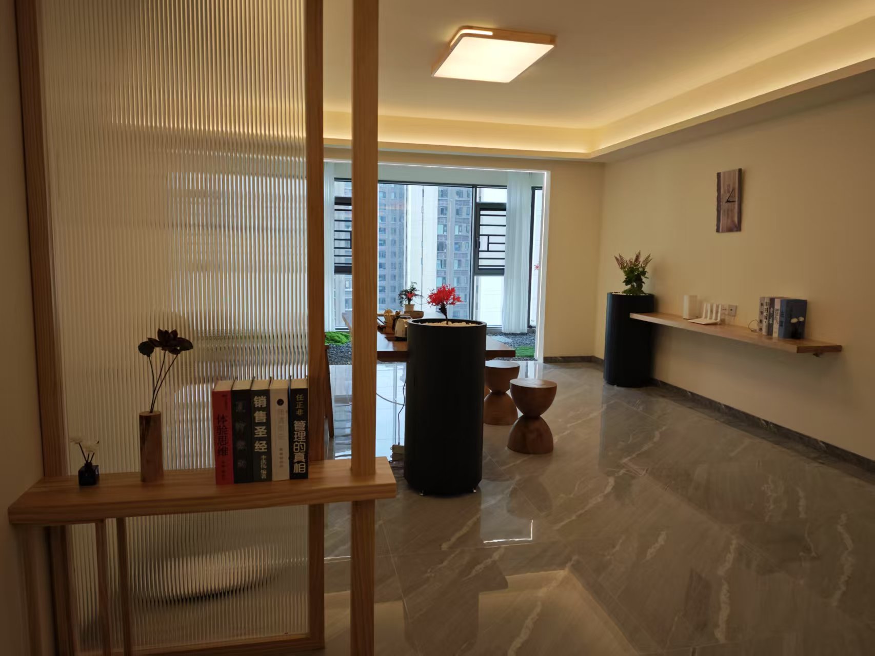 碧桂园翘楚棠  4室2厅2卫    3000.0元/月室内图