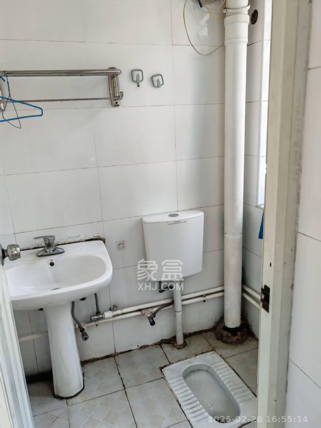 茶叶大市场“山水茗园” 2室1厅1卫 1200.0元/月 茶叶大市场“山水茗园” 2室1厅1卫 1200.0元/月室内图