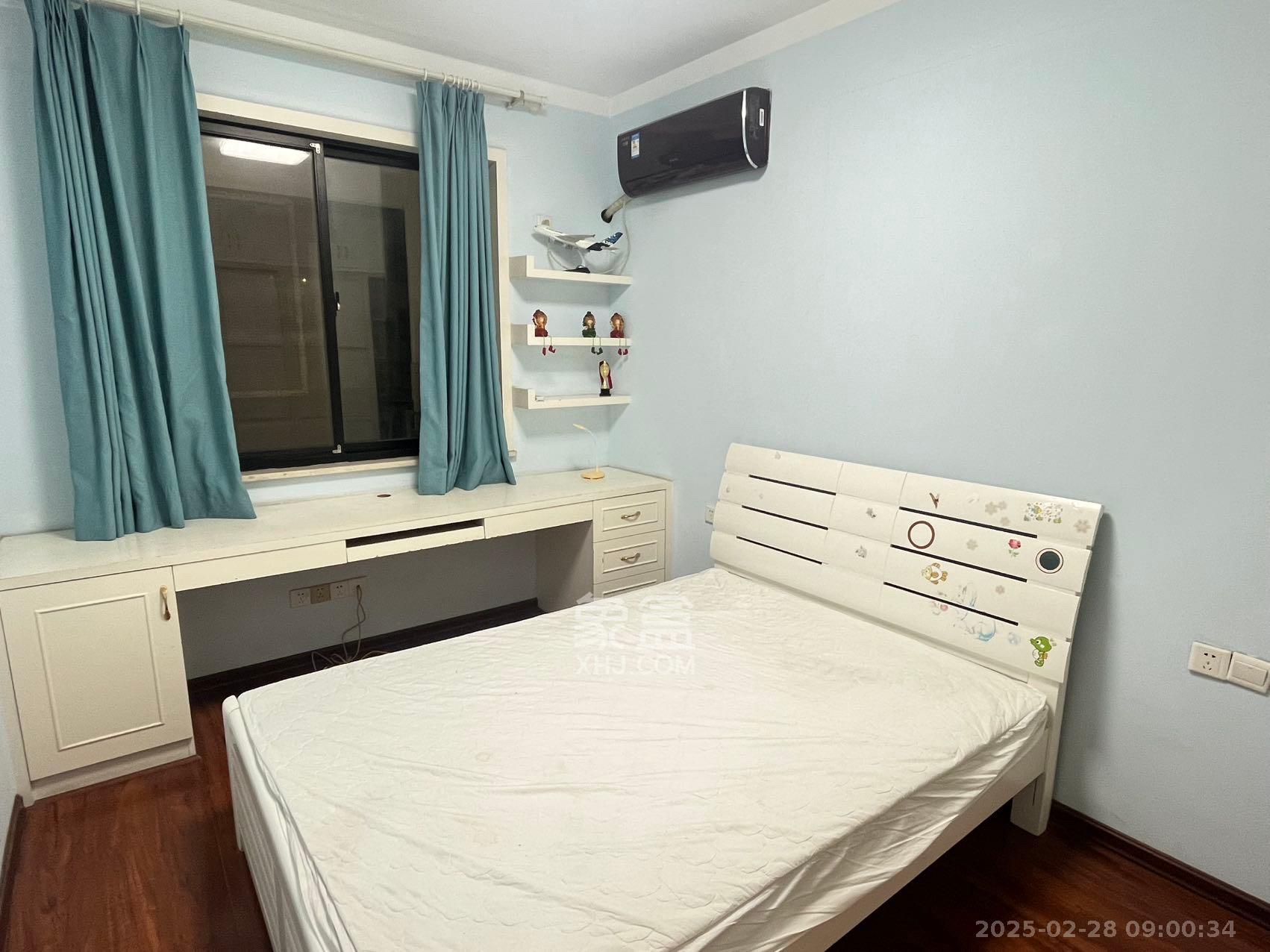 藏珑湖上国际花园 3室2厅2卫 3700.0元/月 藏珑湖上国际花园 3室2厅2卫 3700.0元/月室内图