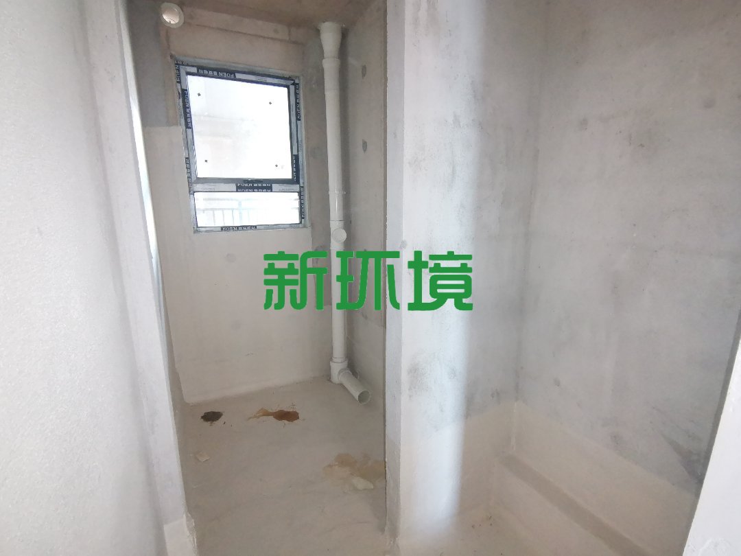 荣盛花语书院  3室2厅1卫   56.80万客厅