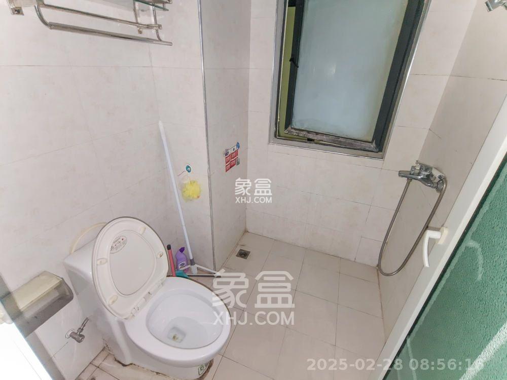 三一街区  3室2厅1卫   1500.00元/月室内图