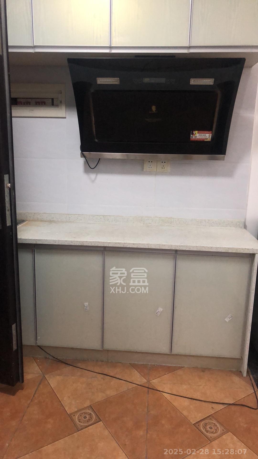 厚朴国际 1室1厅1卫 1000.0元/月 厚朴国际 1室1厅1卫 1000.0元/月室内图