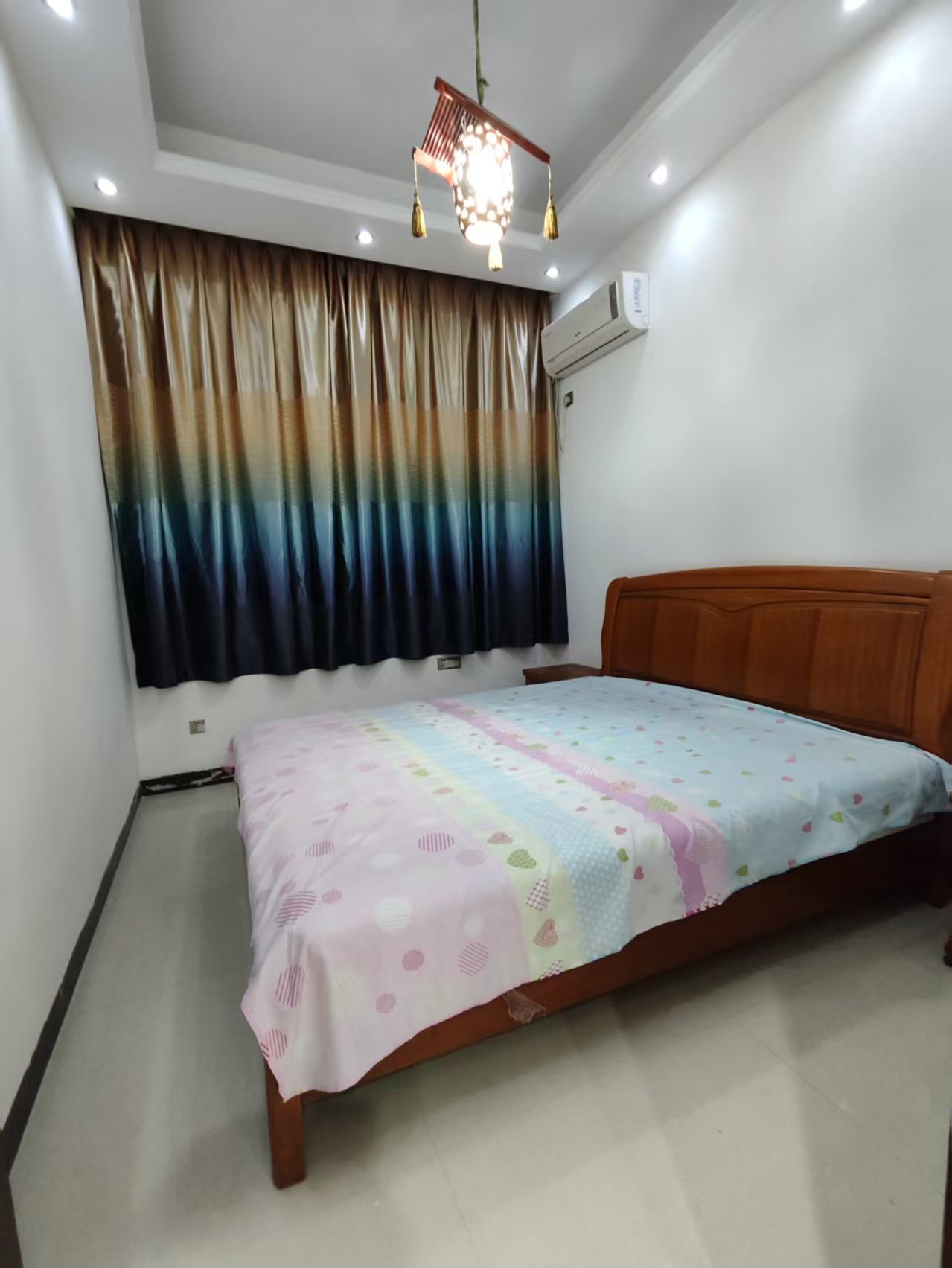 进步亚泰 4室2厅2卫 2300.0元/月 进步亚泰 4室2厅2卫 2300.0元/月室内图