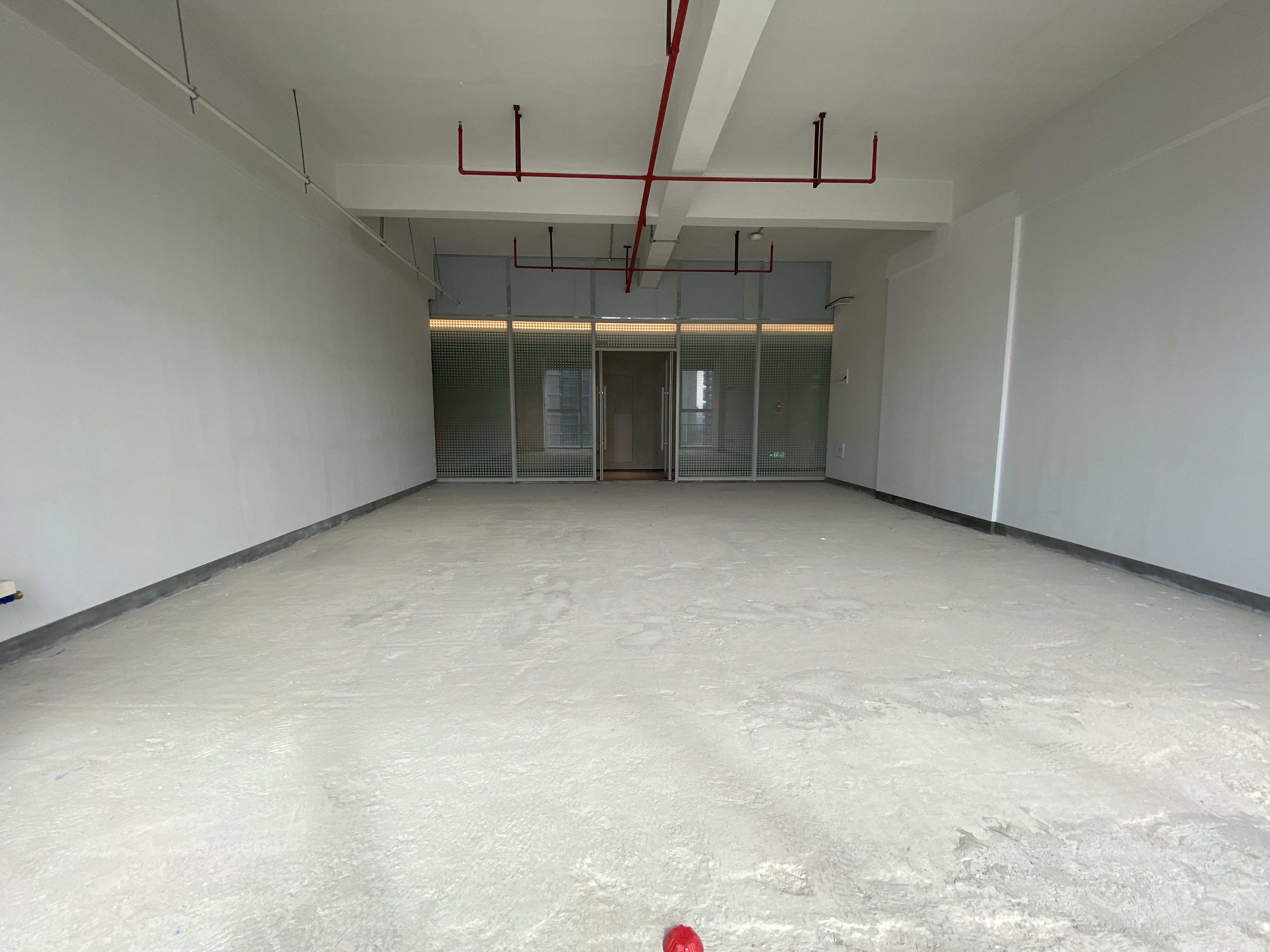 雅居乐写字楼 3室2厅1卫 7100.0元/月 雅居乐写字楼 3室2厅1卫 7100.0元/月室内图